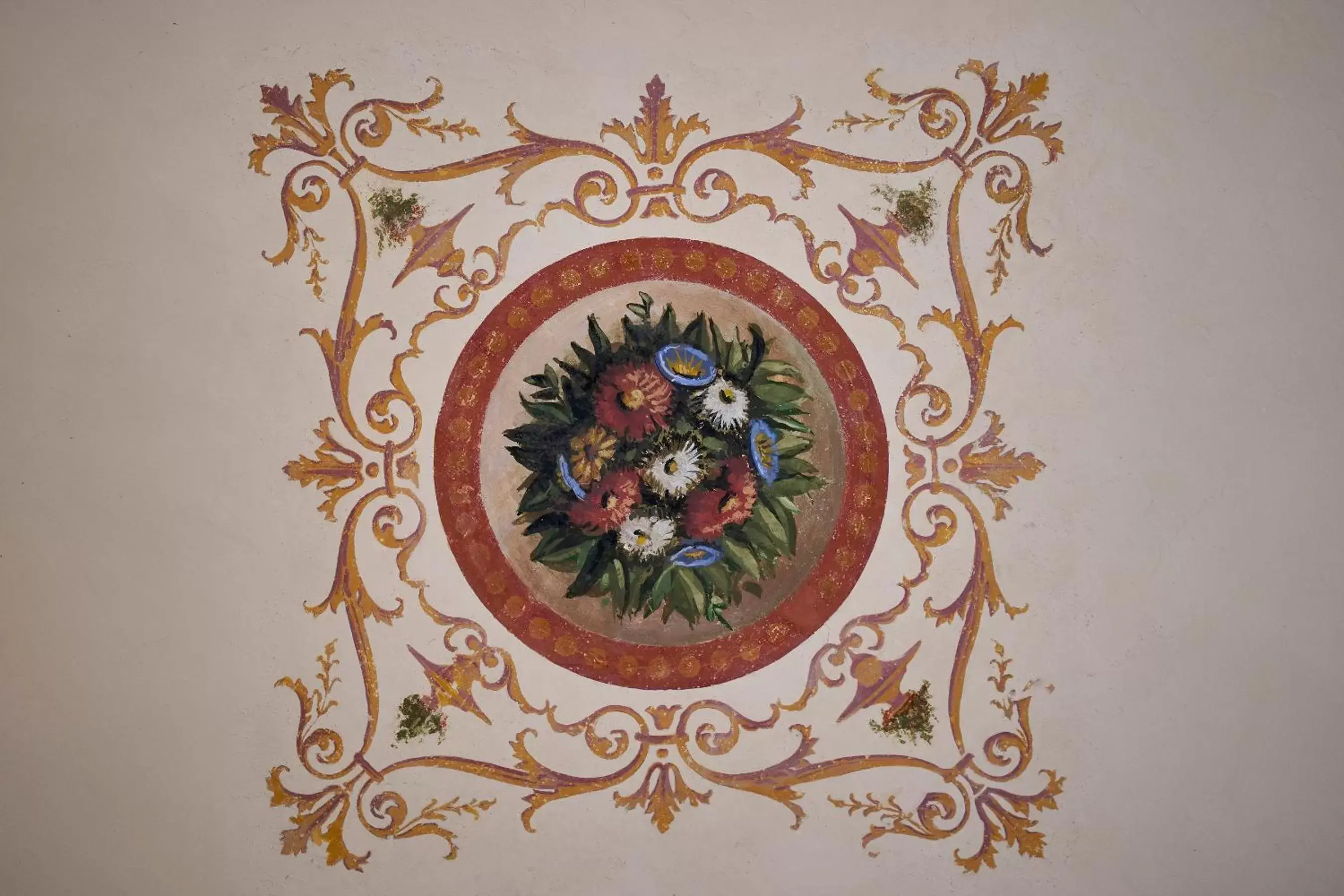 Decorative detail in Palazzo del Magnifico B&B