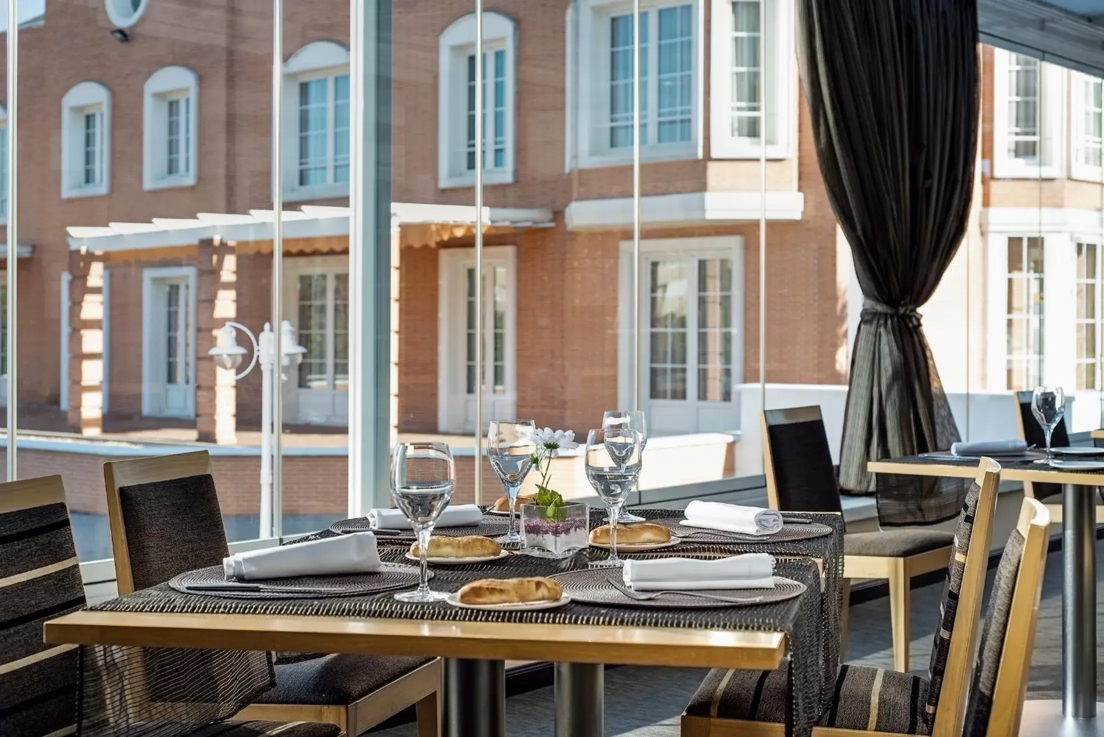 Restaurant/places to eat in Exe Zarzuela Park Restaurant/places to eat in Exe Zarzuela Park