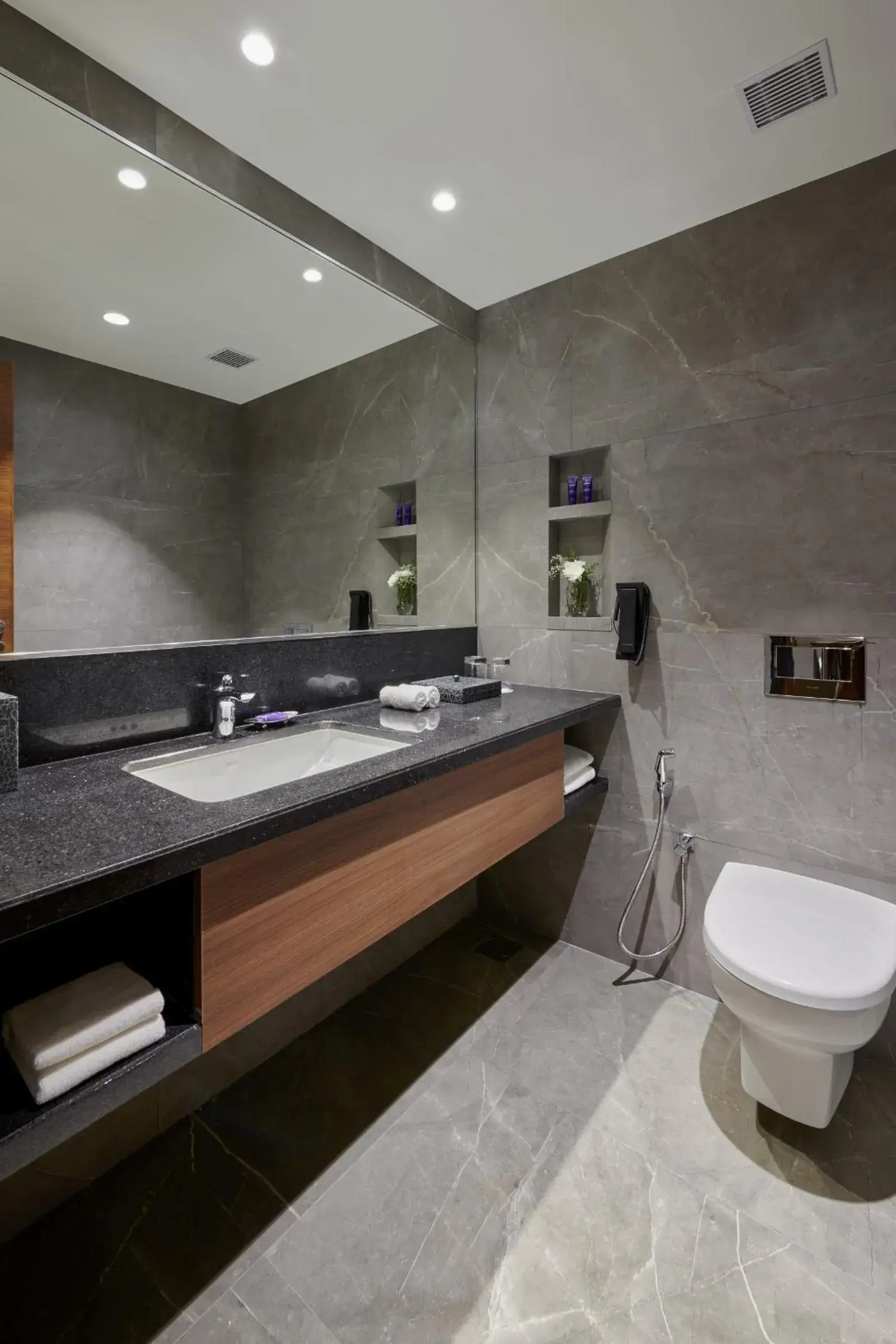 Bathroom in The Gateway Hotel Old Port Road Mangalore