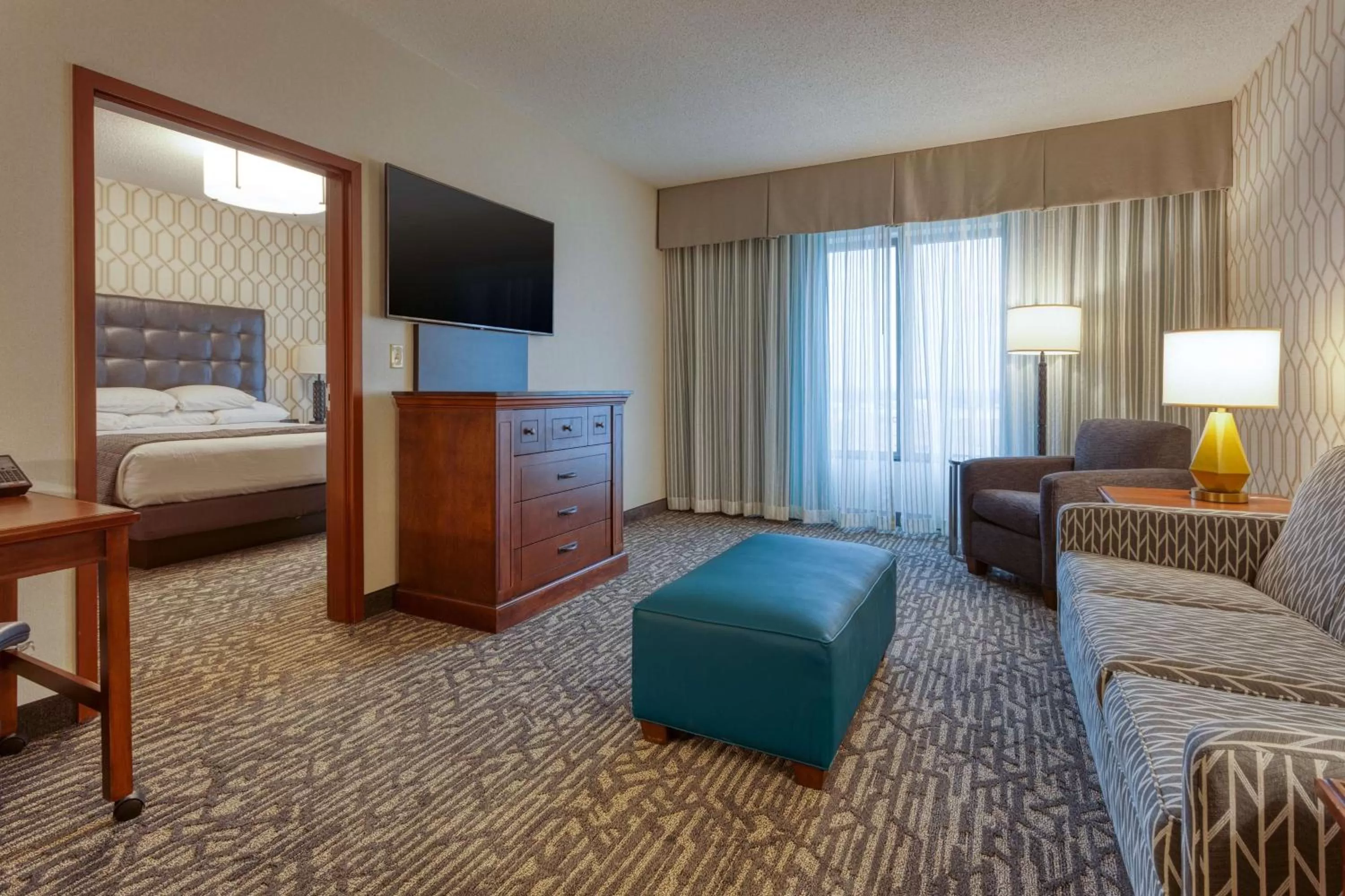 King Suite with Spa Bath - High Floor in Drury Plaza Hotel St. Louis Chesterfield