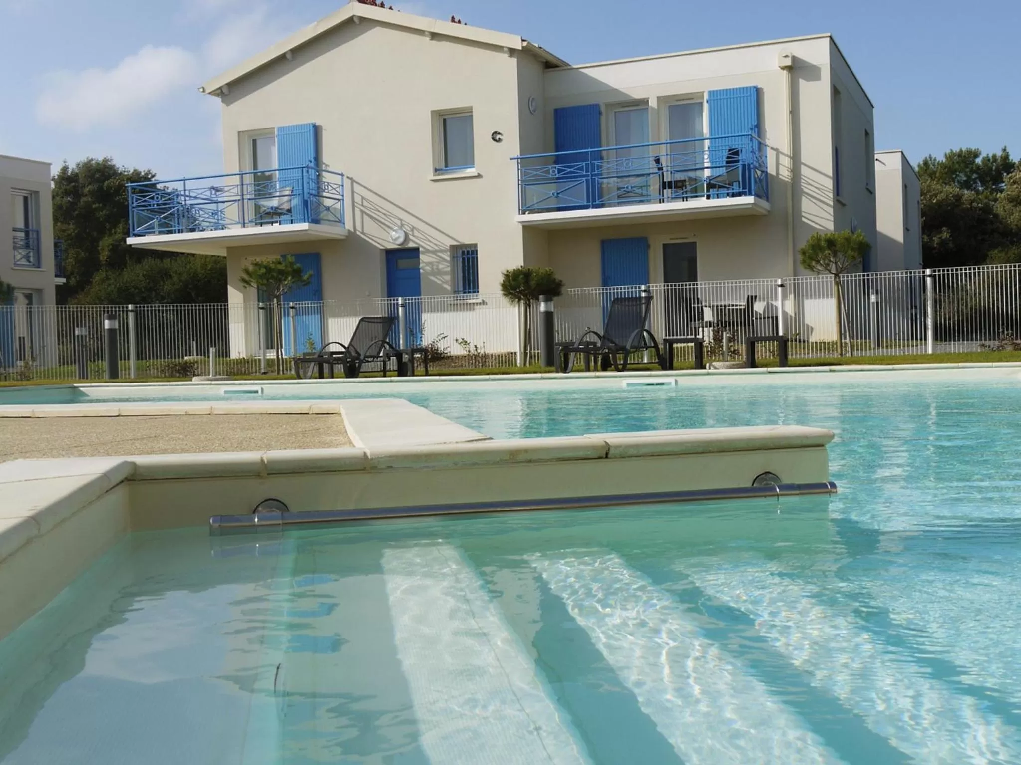 Swimming pool in Lagrange Vacances Les Carrelets