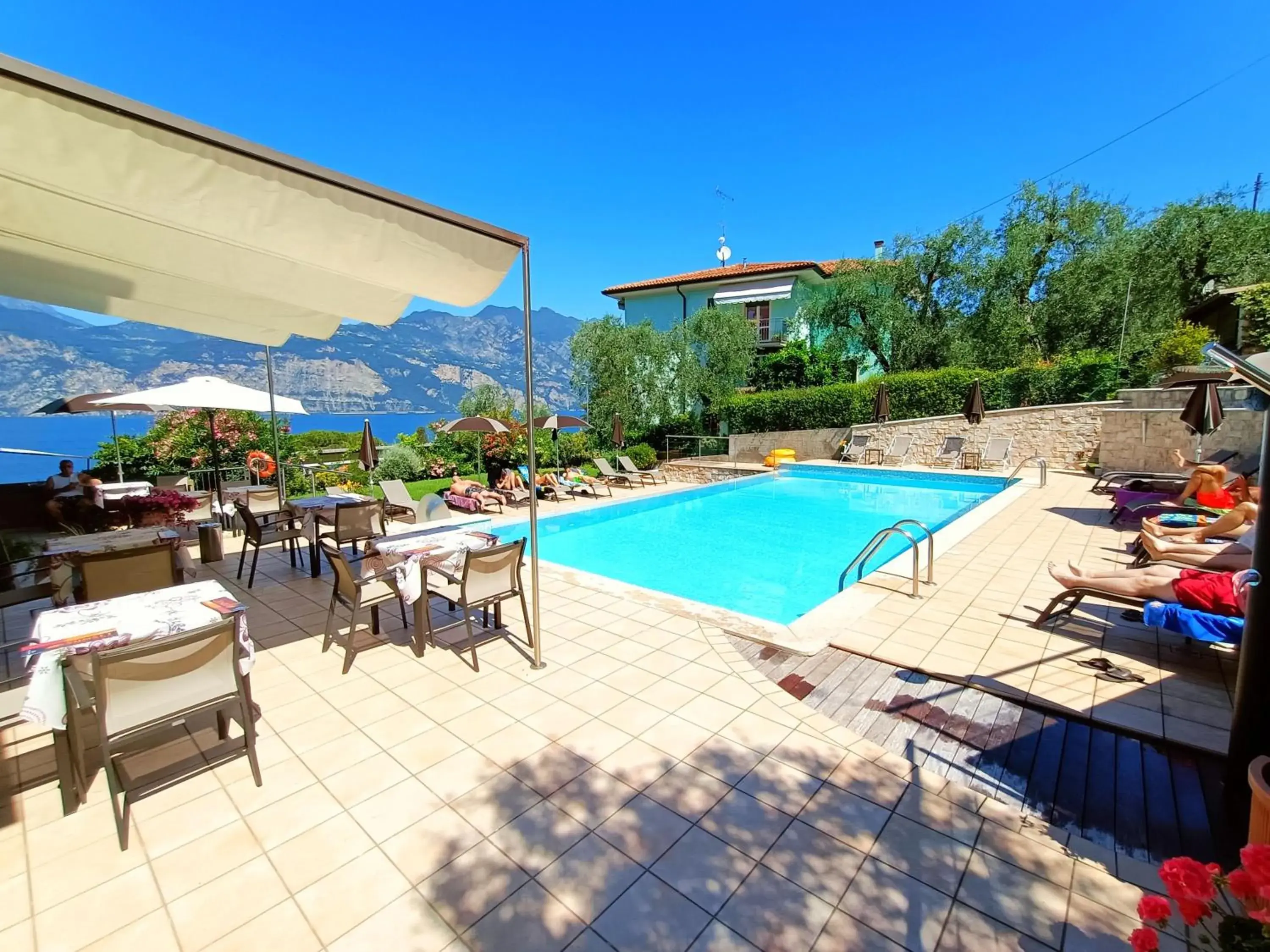 Swimming Pool in Hotel Antonella