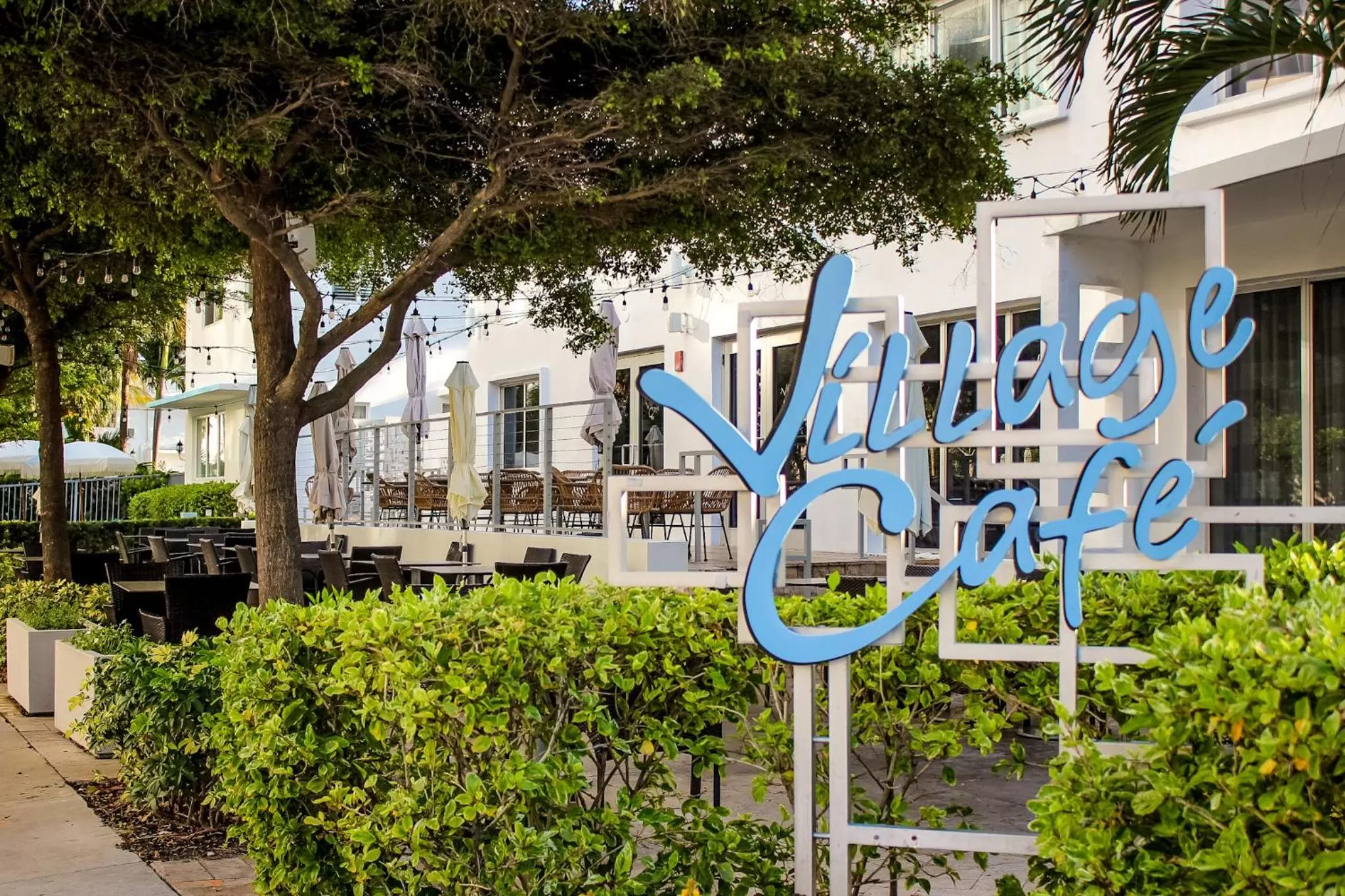 Restaurant/places to eat in North Beach Hotel