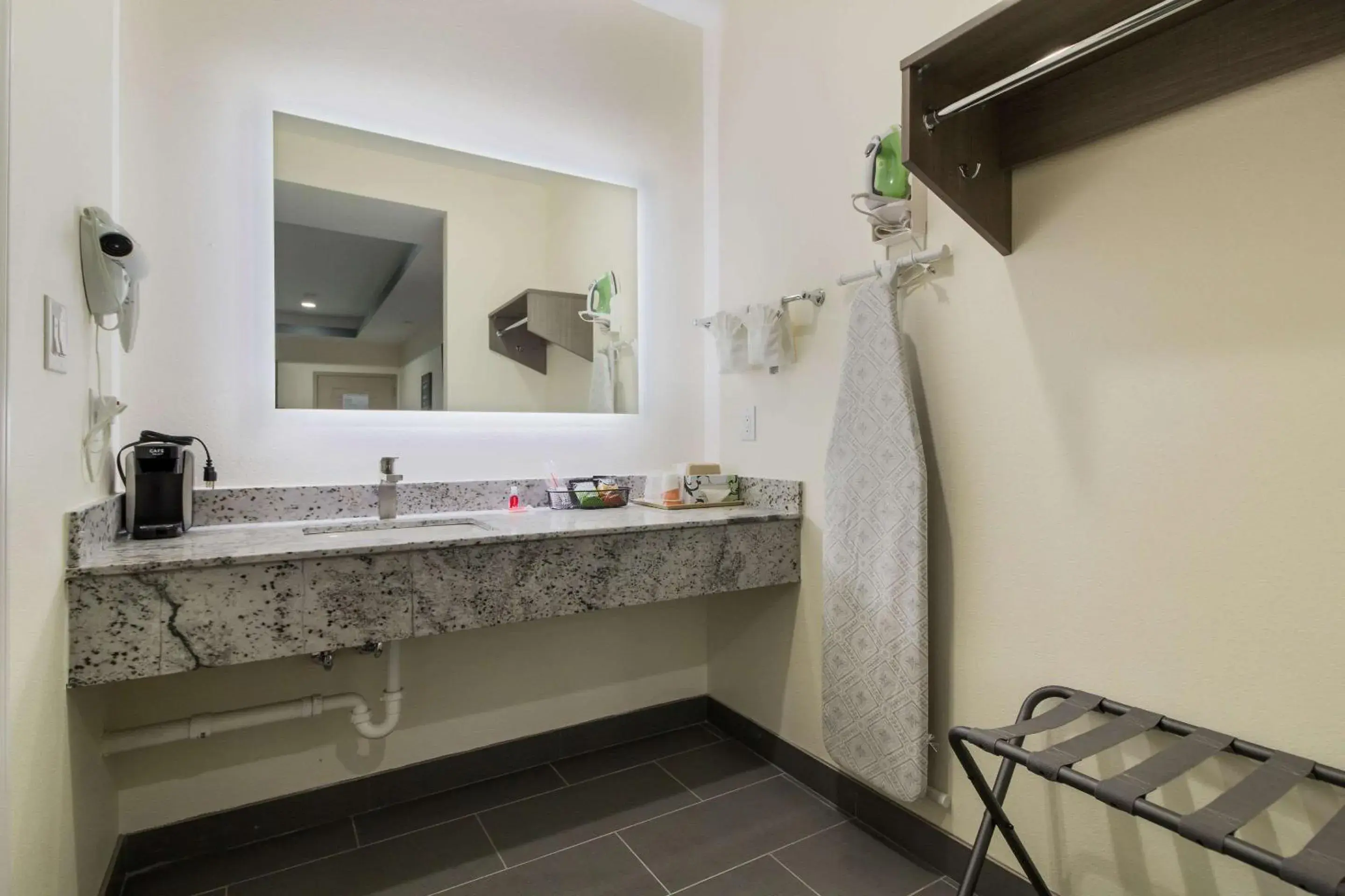 Bathroom in Econo Lodge Inn & Suites Humble FM1960 - IAH Airport