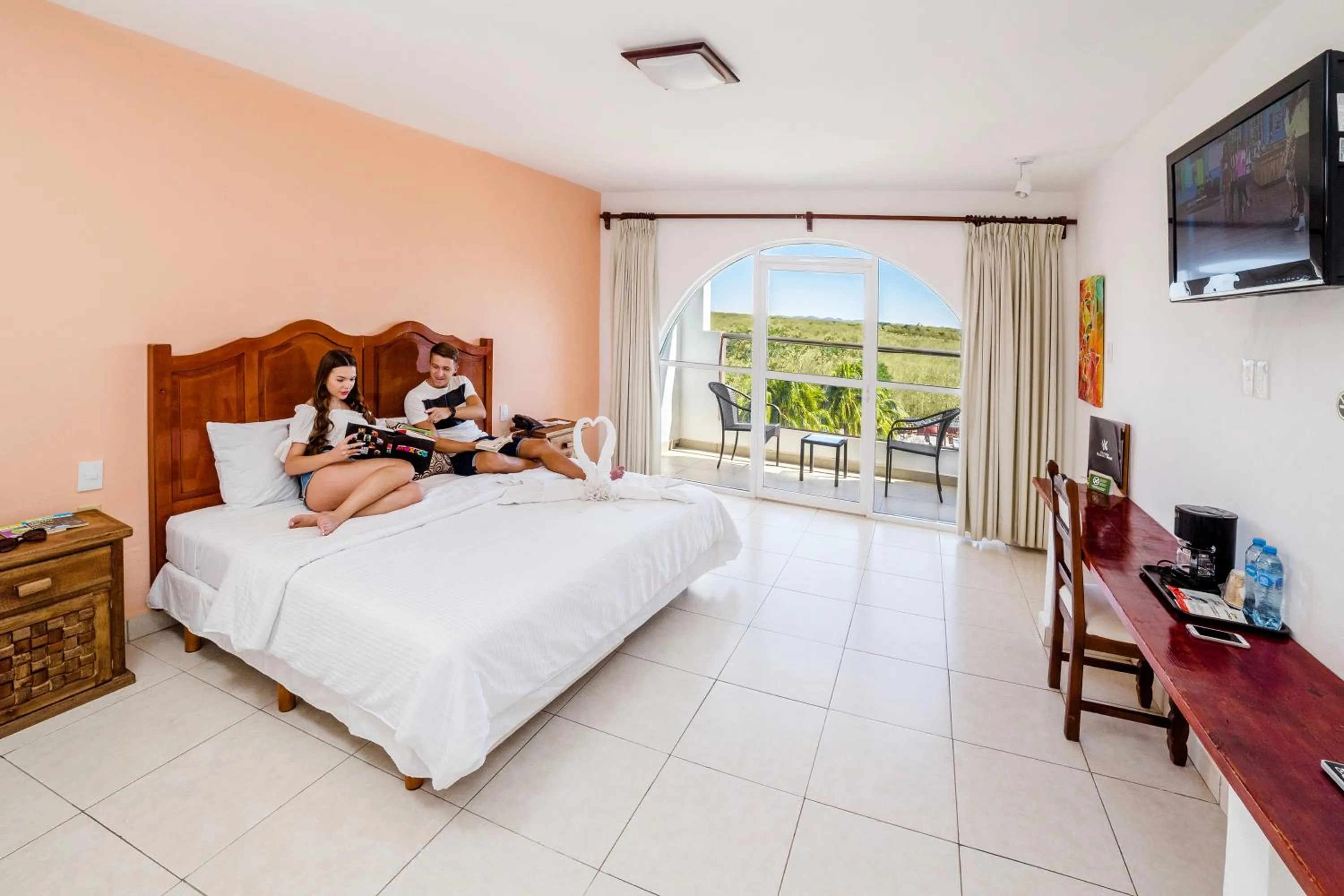 Photo of the whole room, Bed in Uxmal Resort Maya