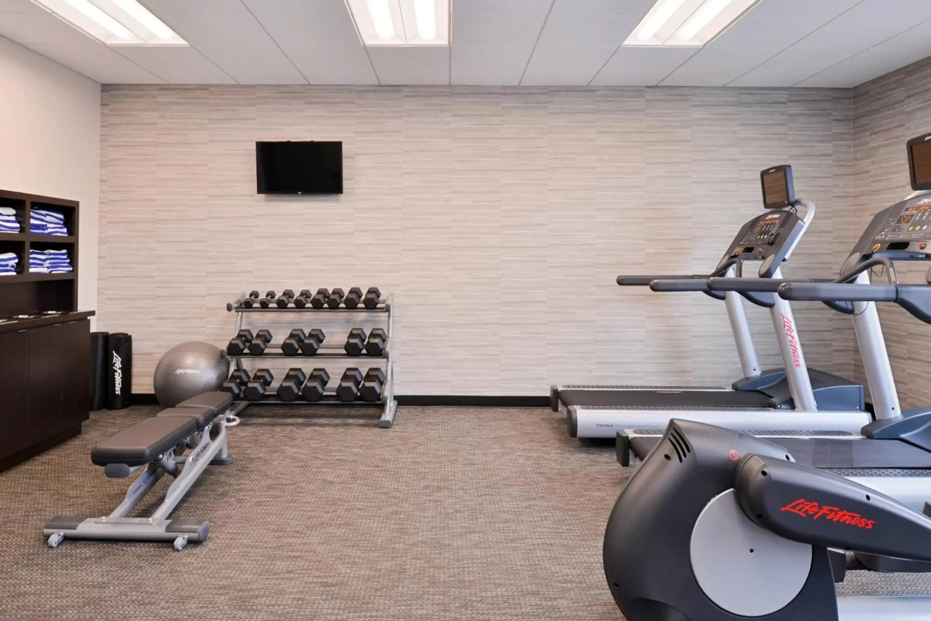 Fitness centre/facilities, Fitness Center/Facilities in Courtyard by Marriott Toledo North