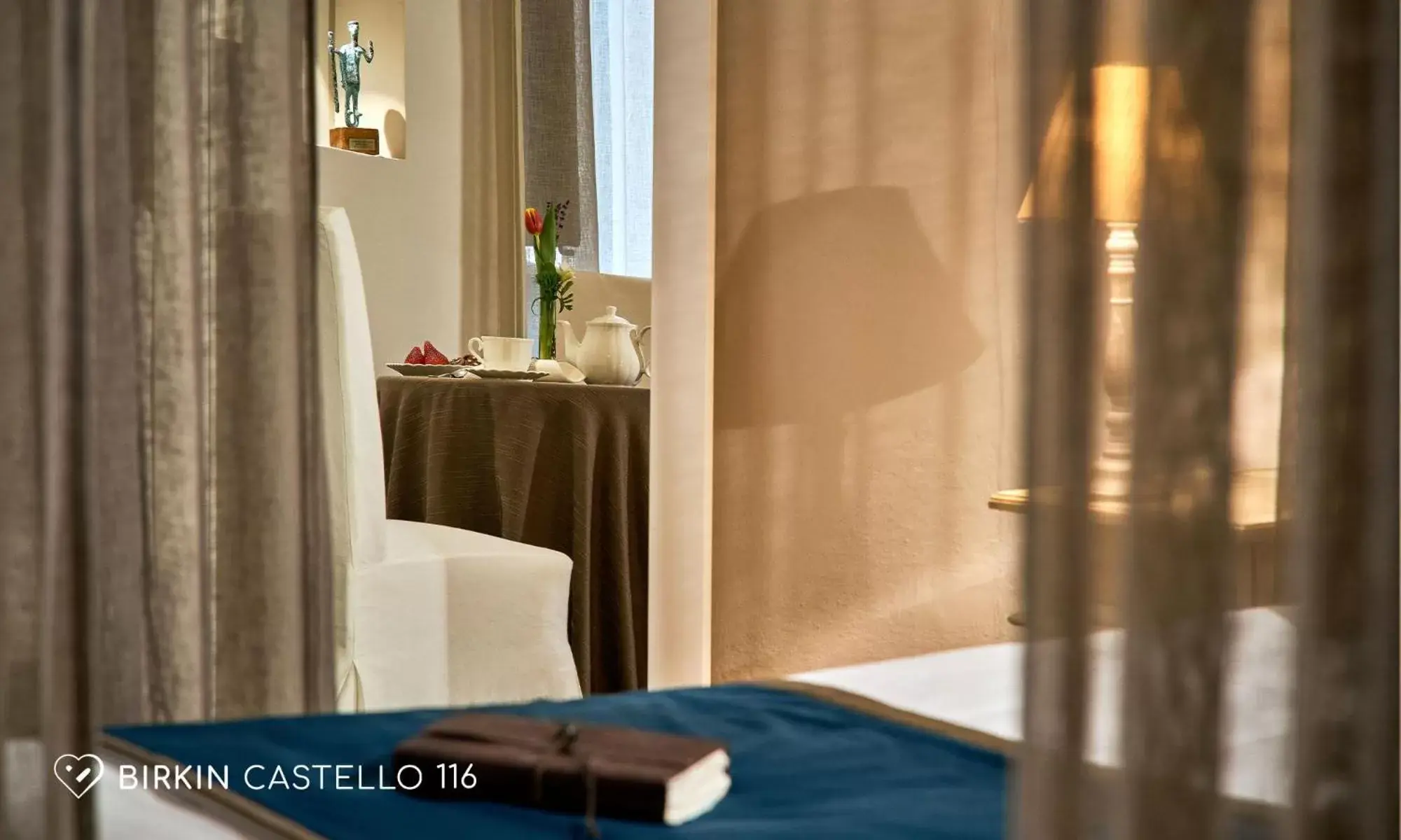 Decorative detail, Bathroom in Albergo Diffuso Birkin Castello