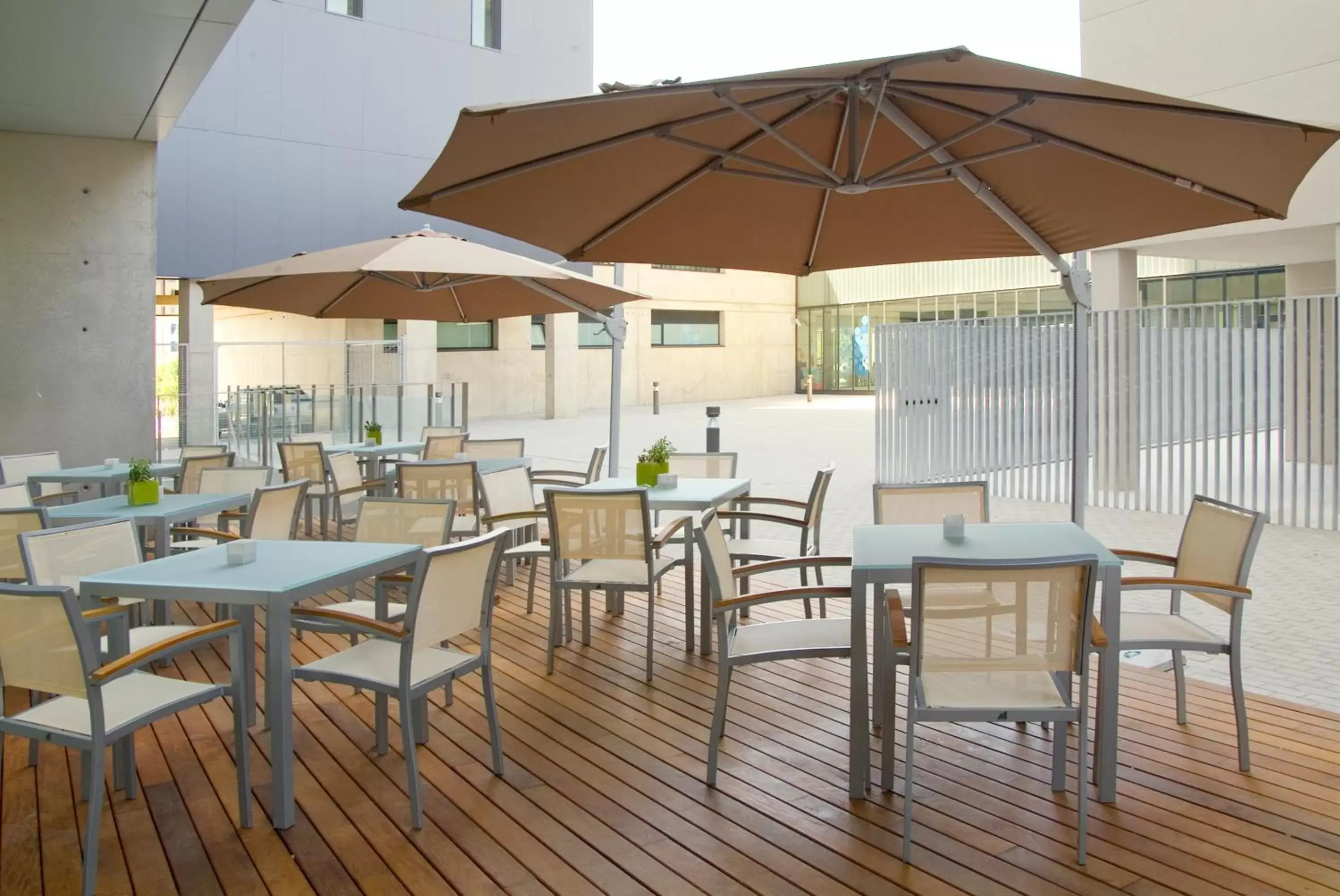 Balcony/Terrace, Restaurant/Places to Eat in Sercotel JC1 Murcia