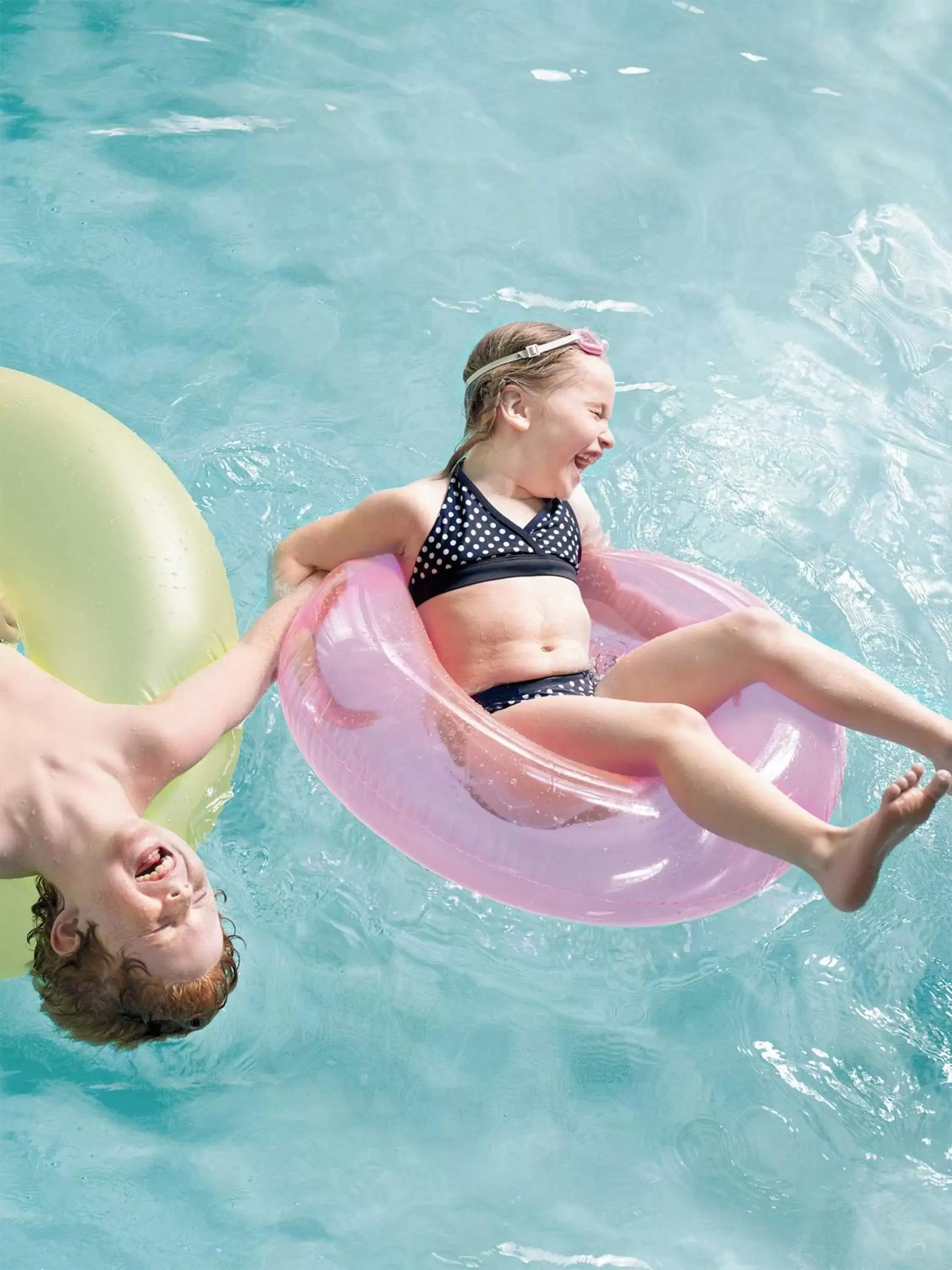 Swimming Pool in Country Inn & Suites by Radisson, Sioux Falls, SD