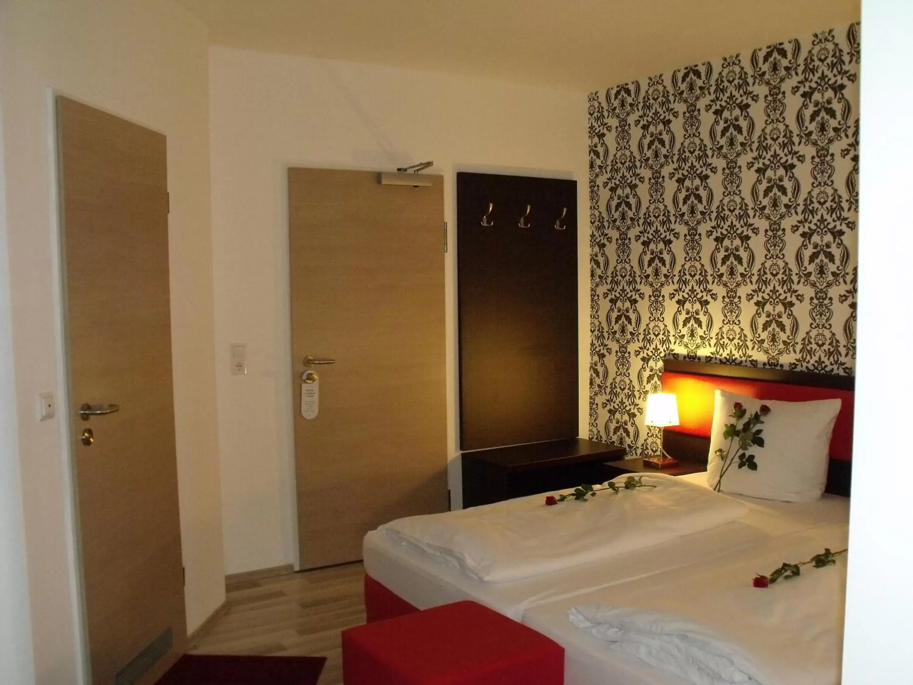 Bedroom, Bed in Cityhotel Ahlen Garni