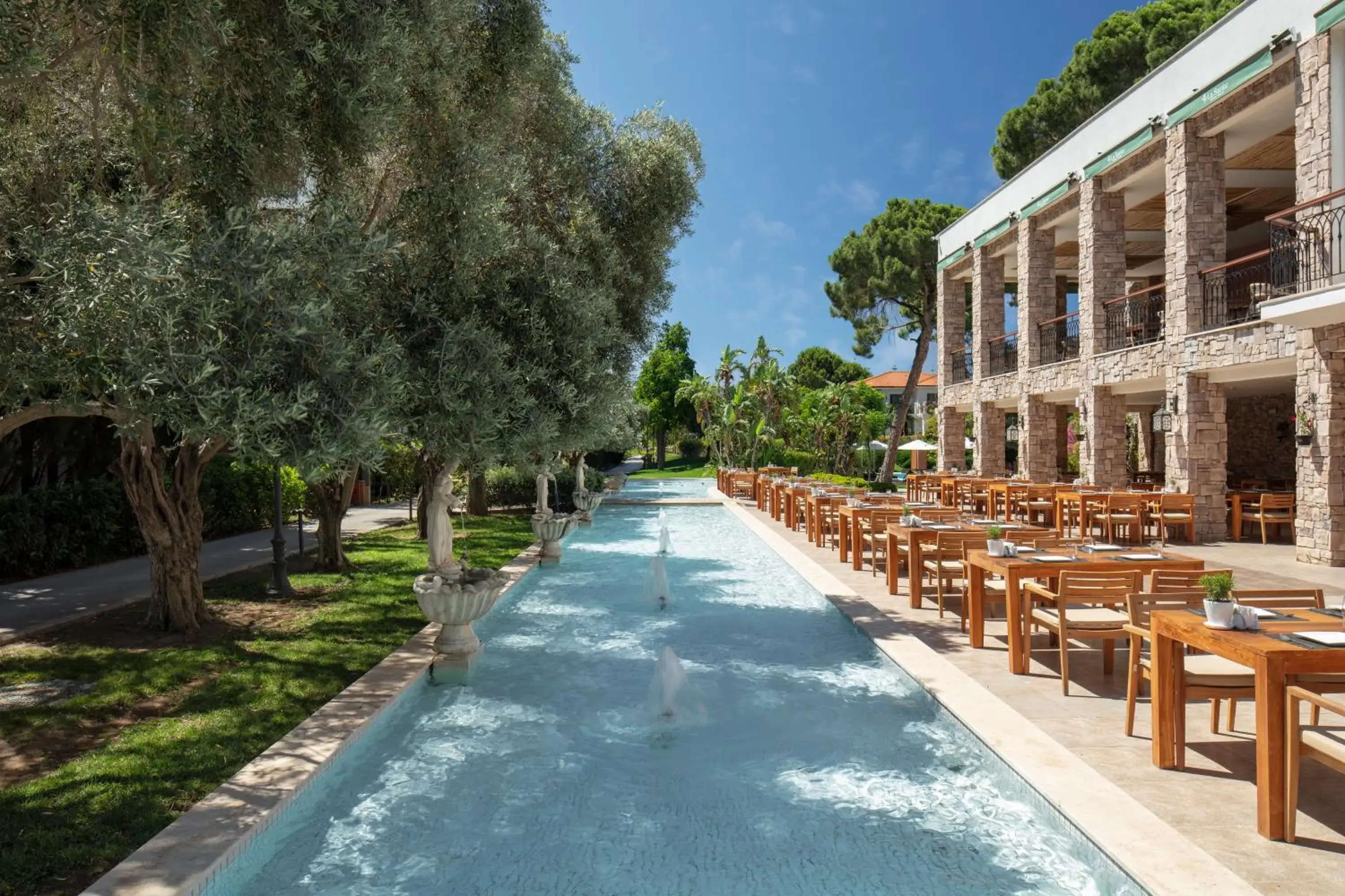 Restaurant/places to eat, Swimming Pool in Ela Quality Resort Belek - Kids Concept