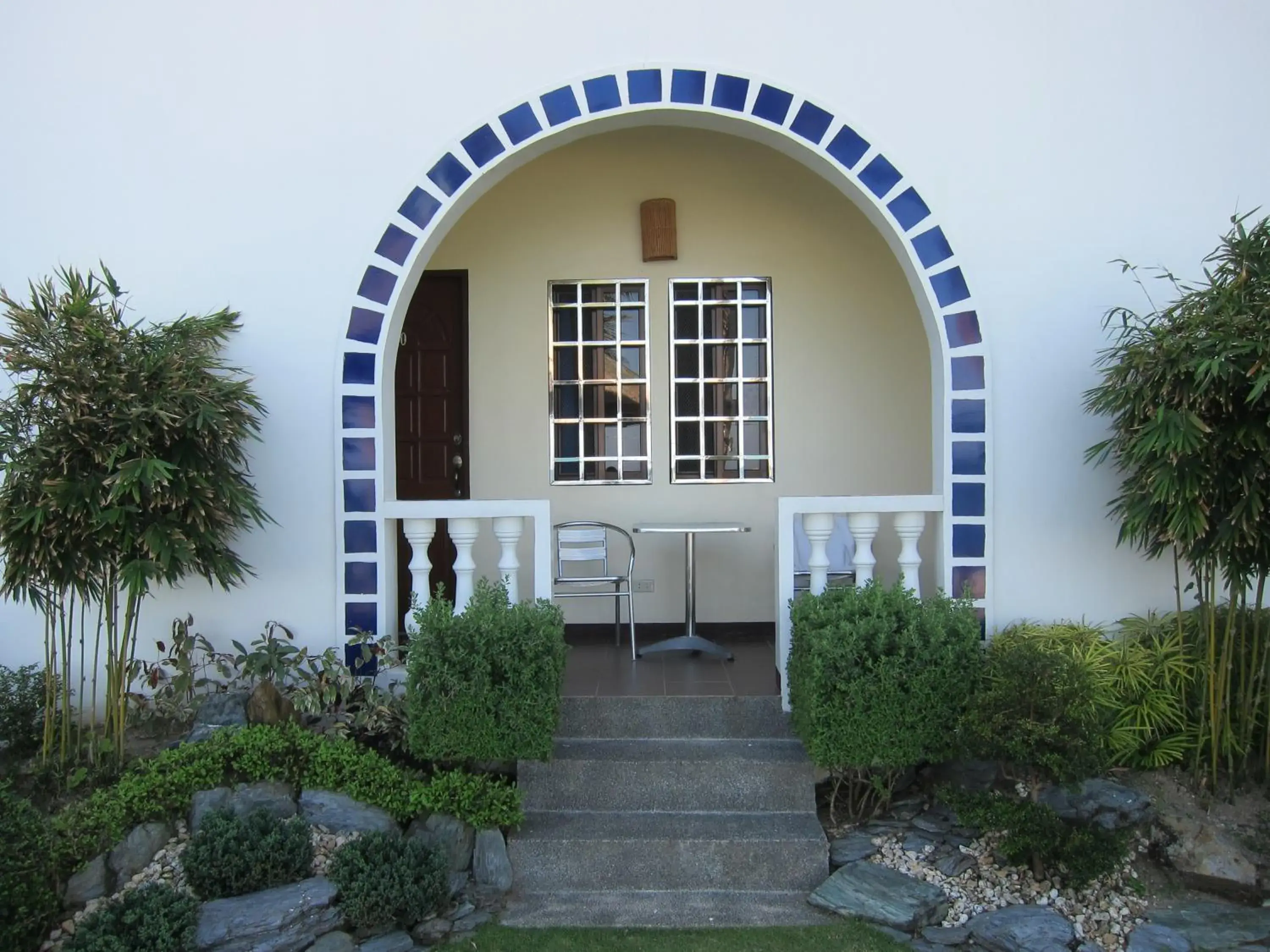 Balcony/Terrace, Property Building in Squares Beachside Apartments