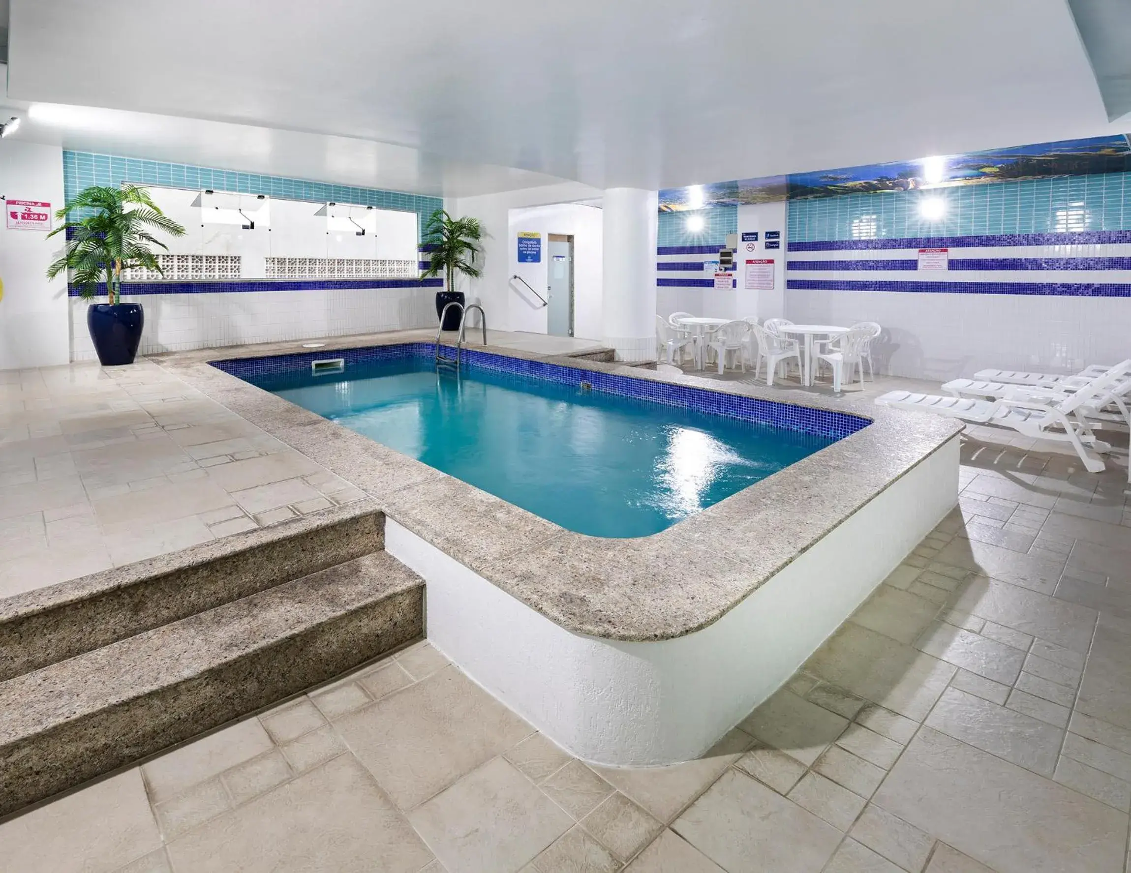 Swimming pool in Centromar Hotel Swimming pool in Centromar Hotel