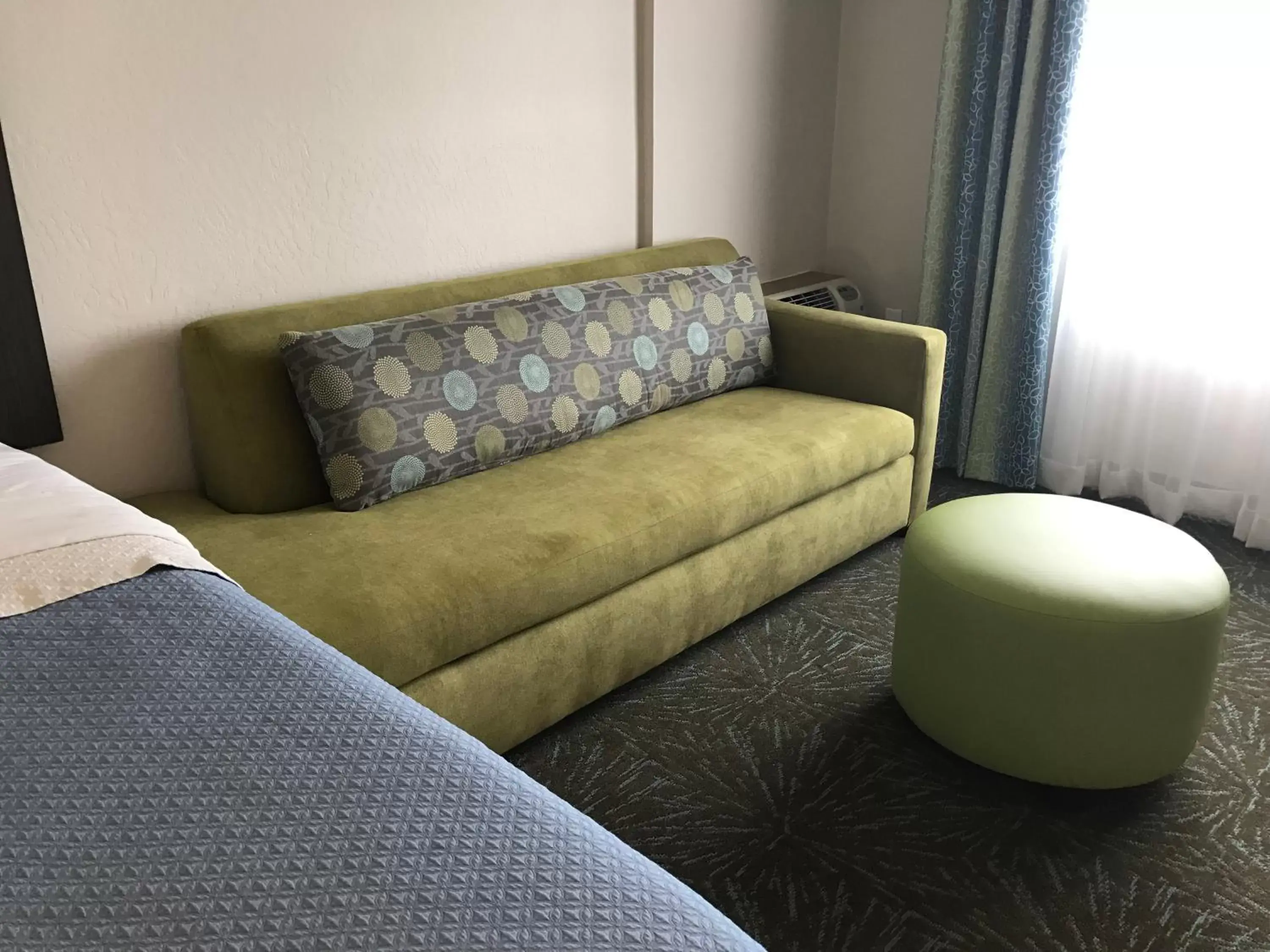Seating Area in Days Inn & Suites by Wyndham East Flagstaff