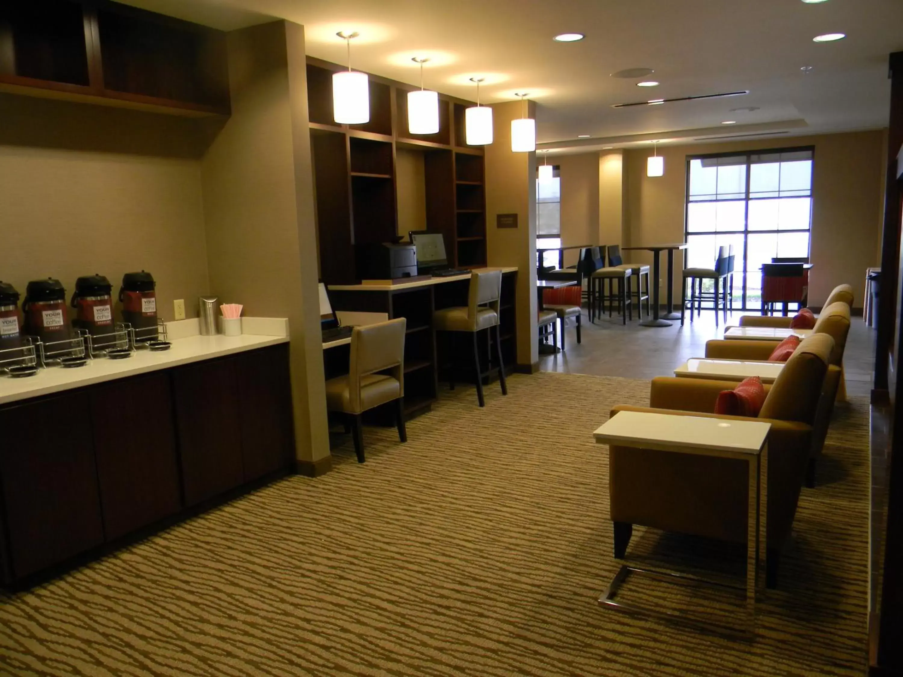 Lobby or reception, Restaurant/Places to Eat in Comfort Suites-Youngstown North