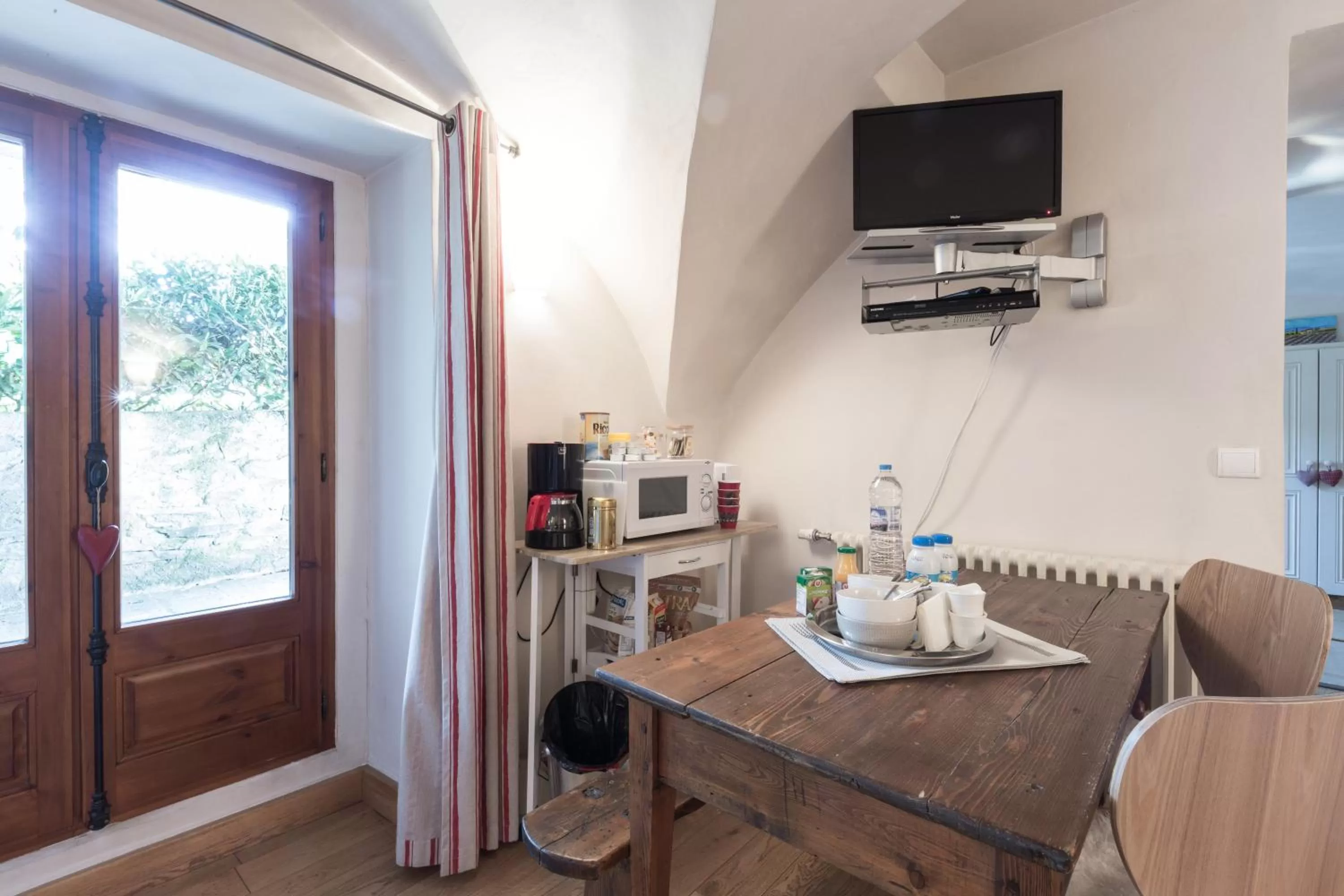 Food and drinks in Bed end breakfast du centre