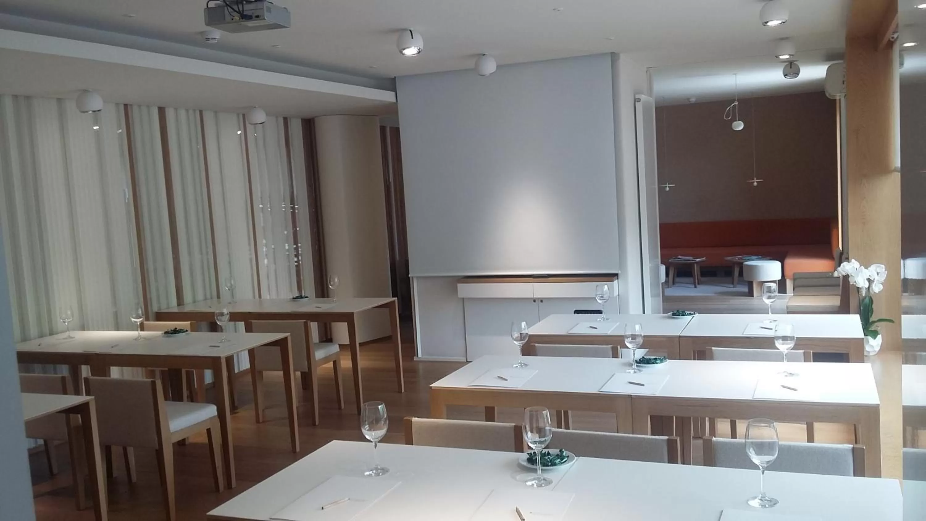 Meeting/conference room in Hotel Echaurren Relais & Châteaux