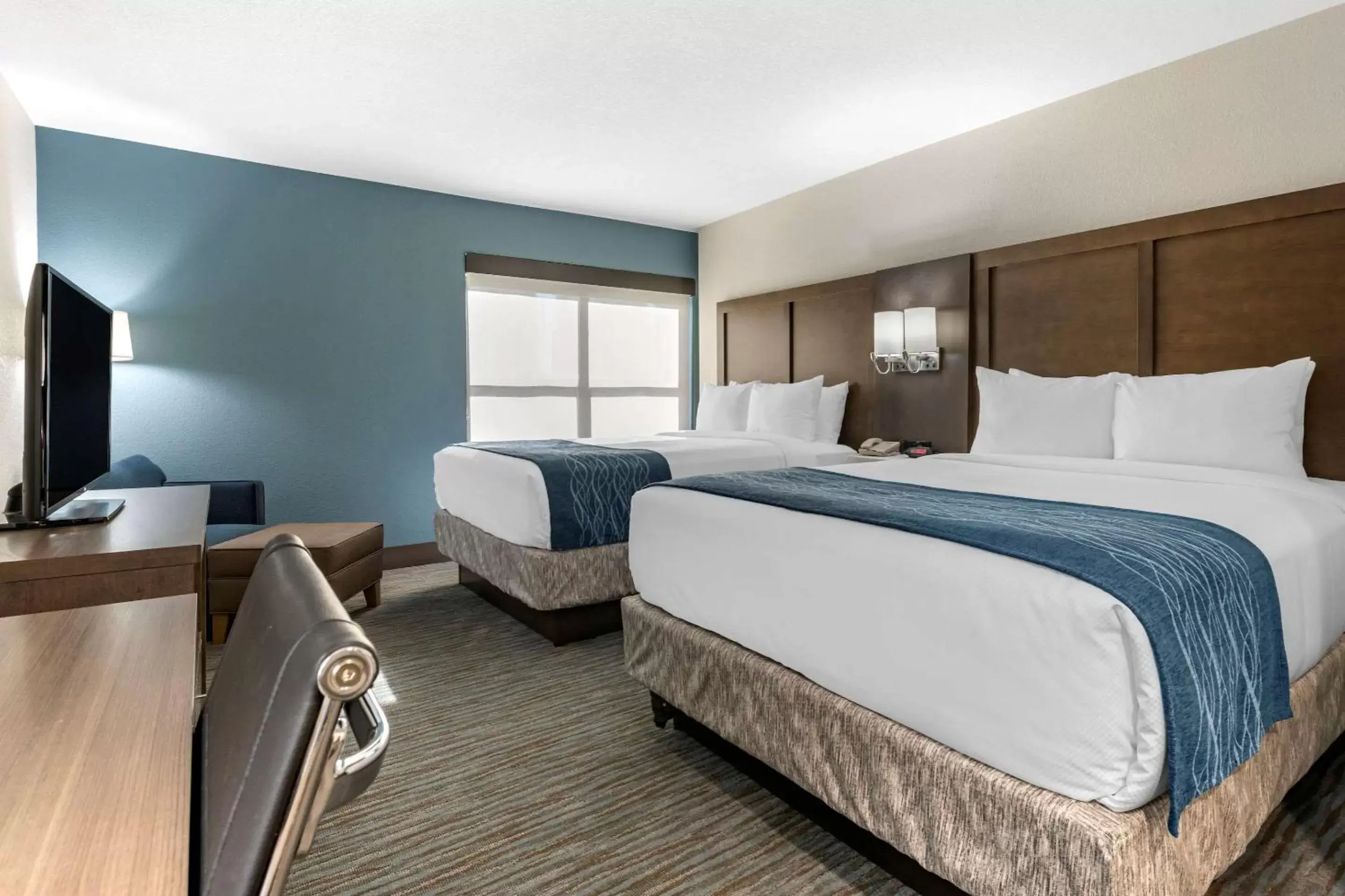 Photo of the whole room in Comfort Inn & Suites Downtown Brickell-Port of Miami