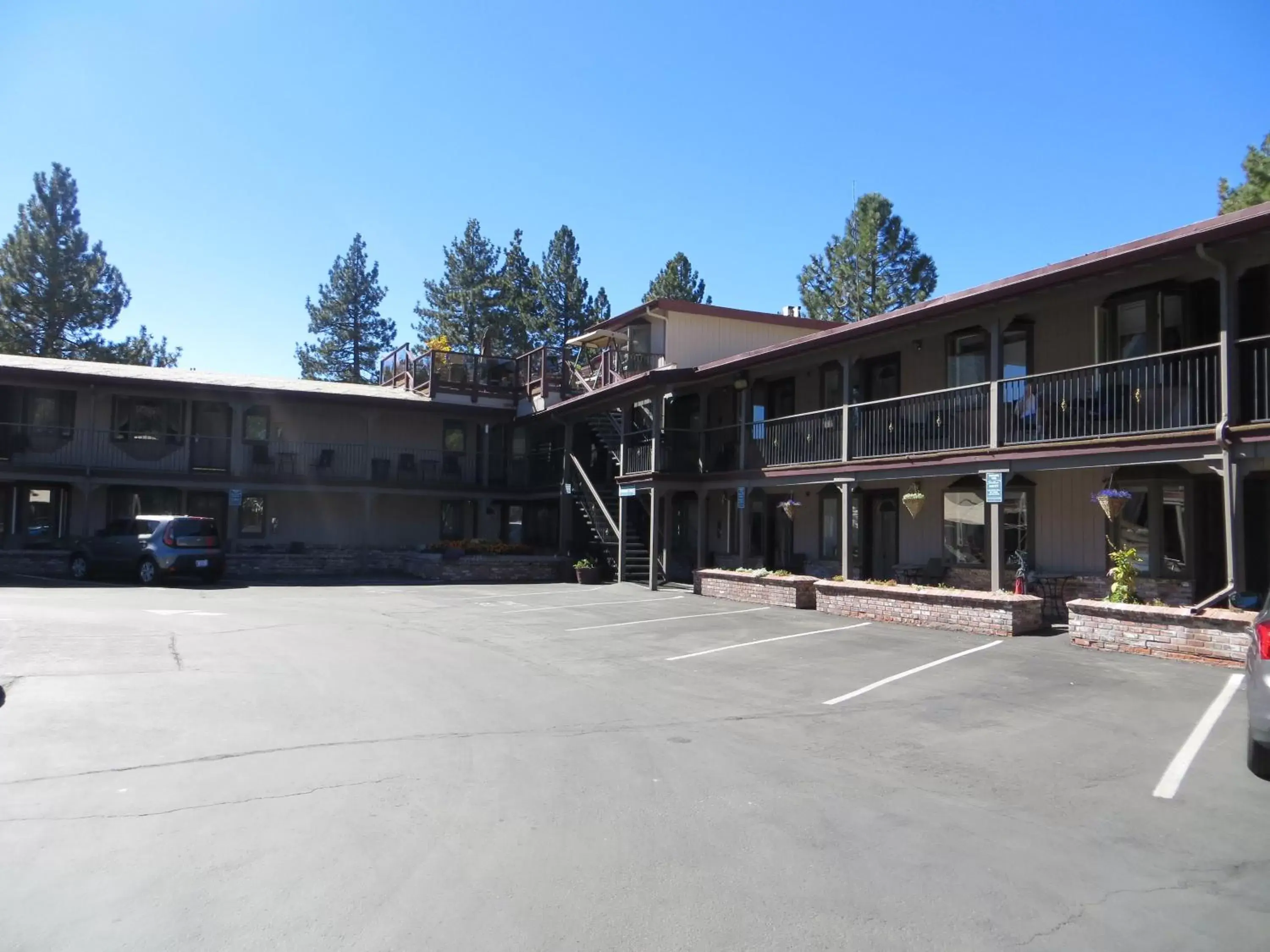 Property Building in Stardust Lodge