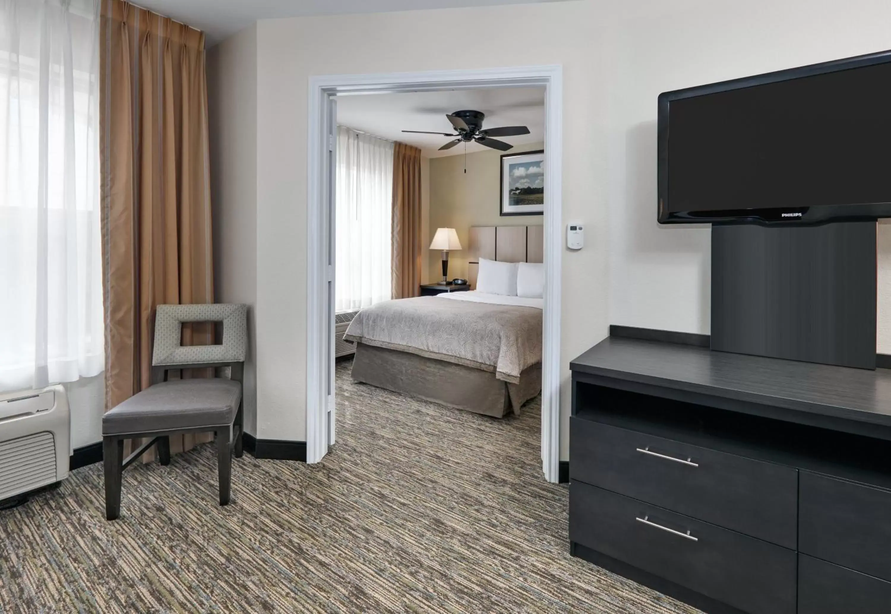 Photo of the whole room, Bed in Candlewood Suites Dallas Market Center-Love Field, an IHG Hotel