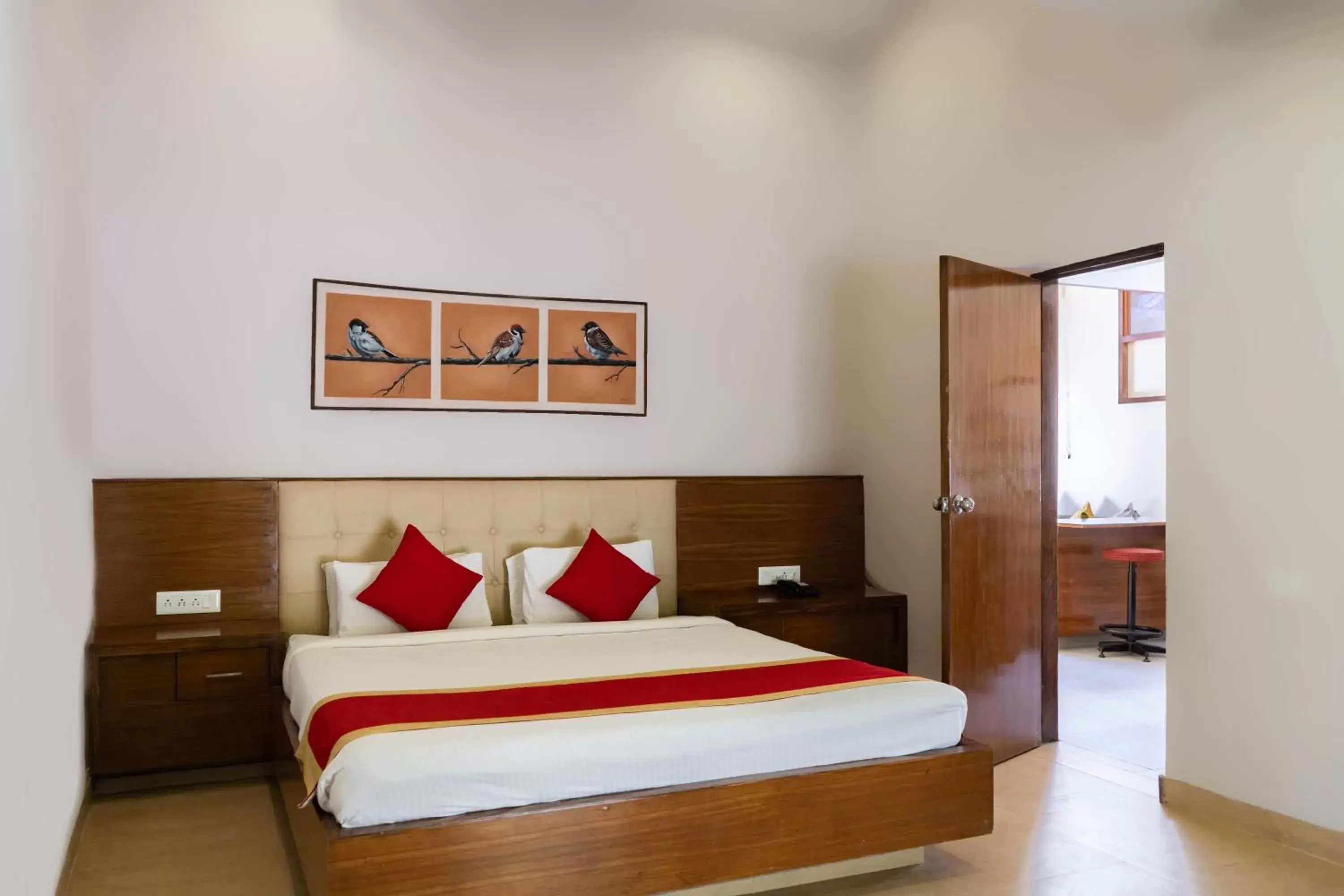 Bedroom, Bed in Country Inn Nature Resort Bhimtal