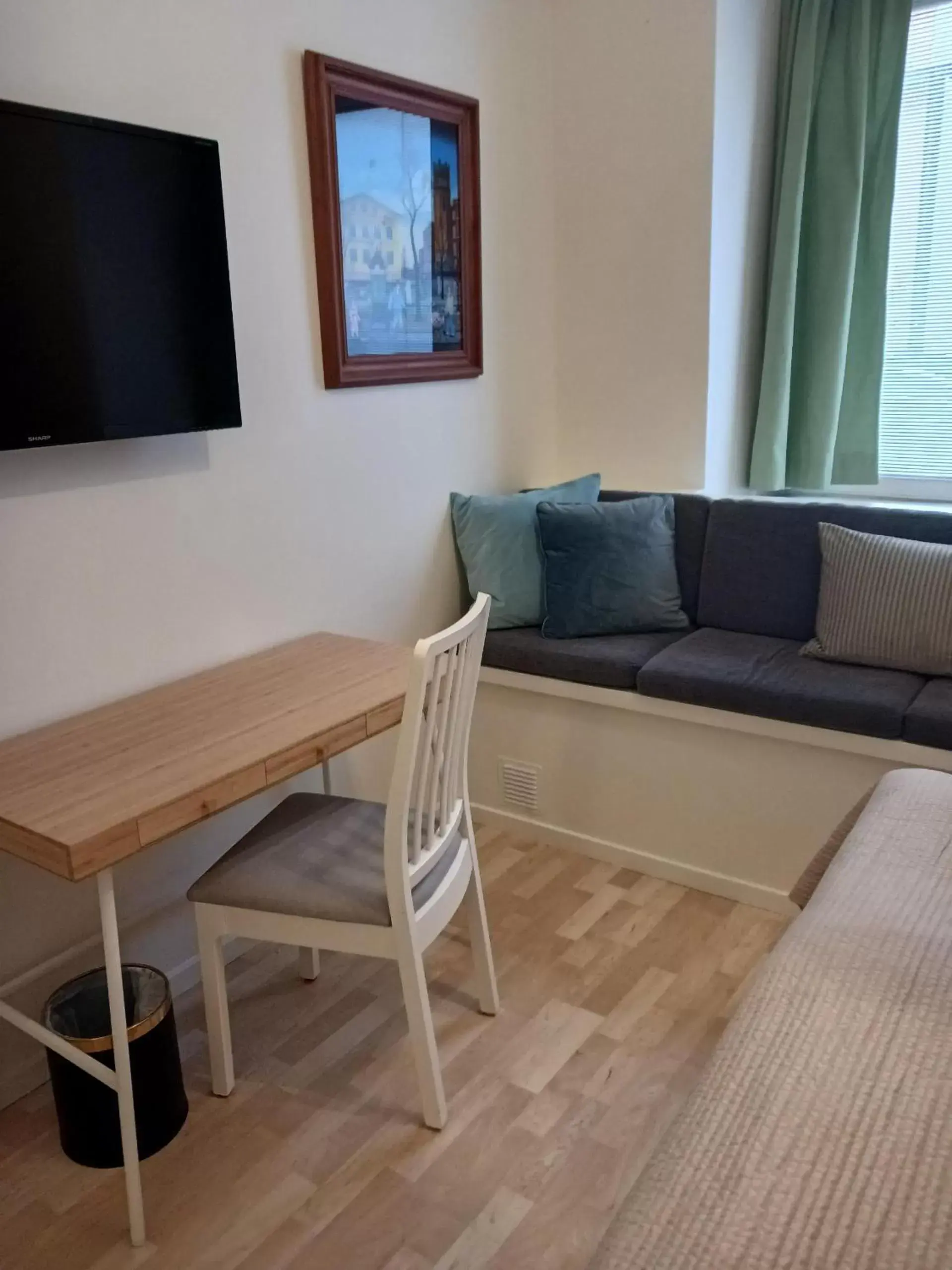 Bedroom, Seating Area in Hotel Hornsgatan