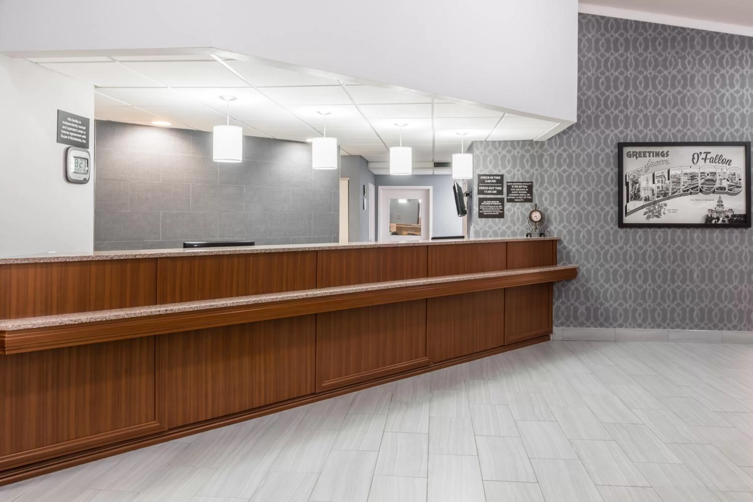 Lobby or reception in Super 8 by Wyndham O'Fallon