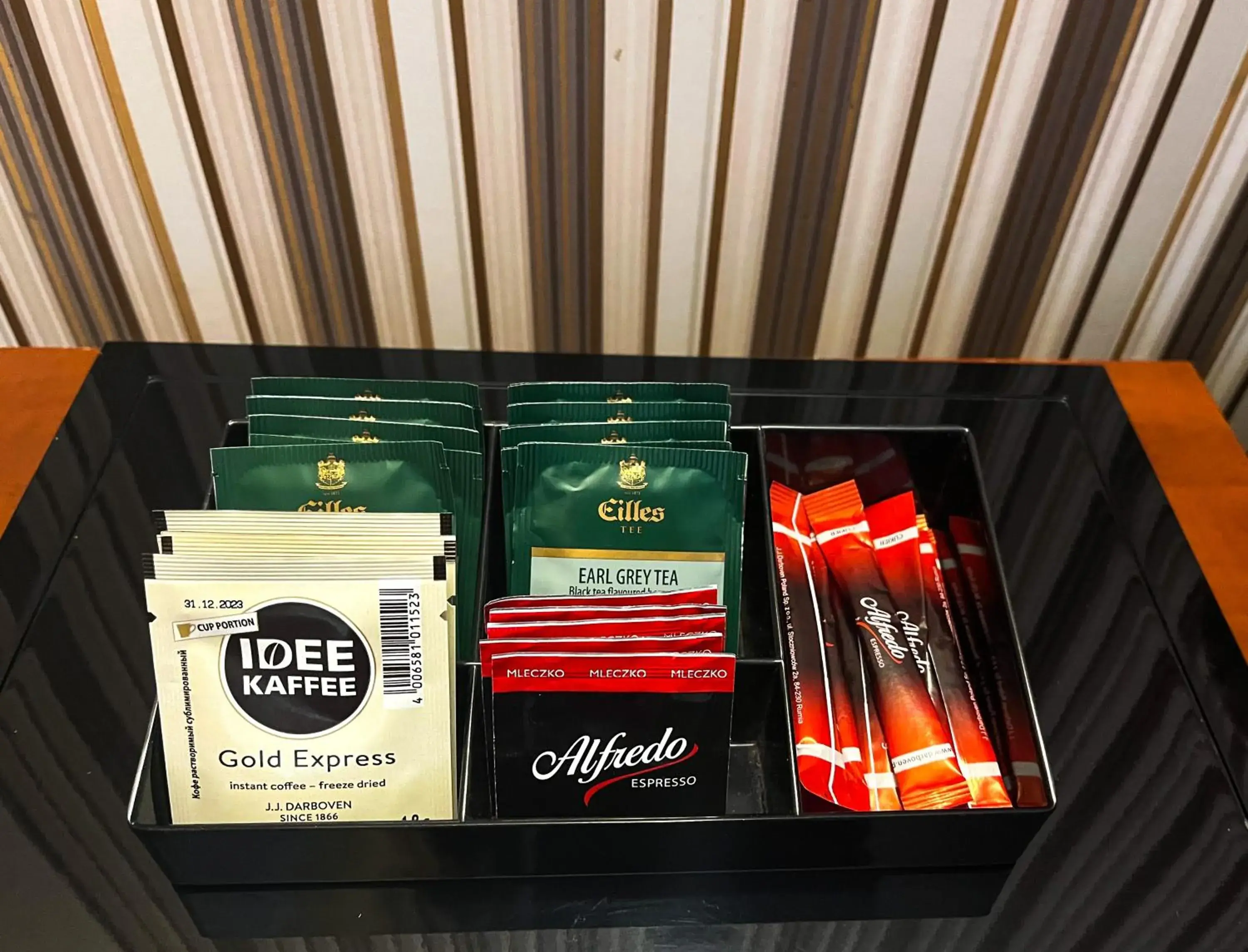 Coffee/tea facilities in Hotel Logos