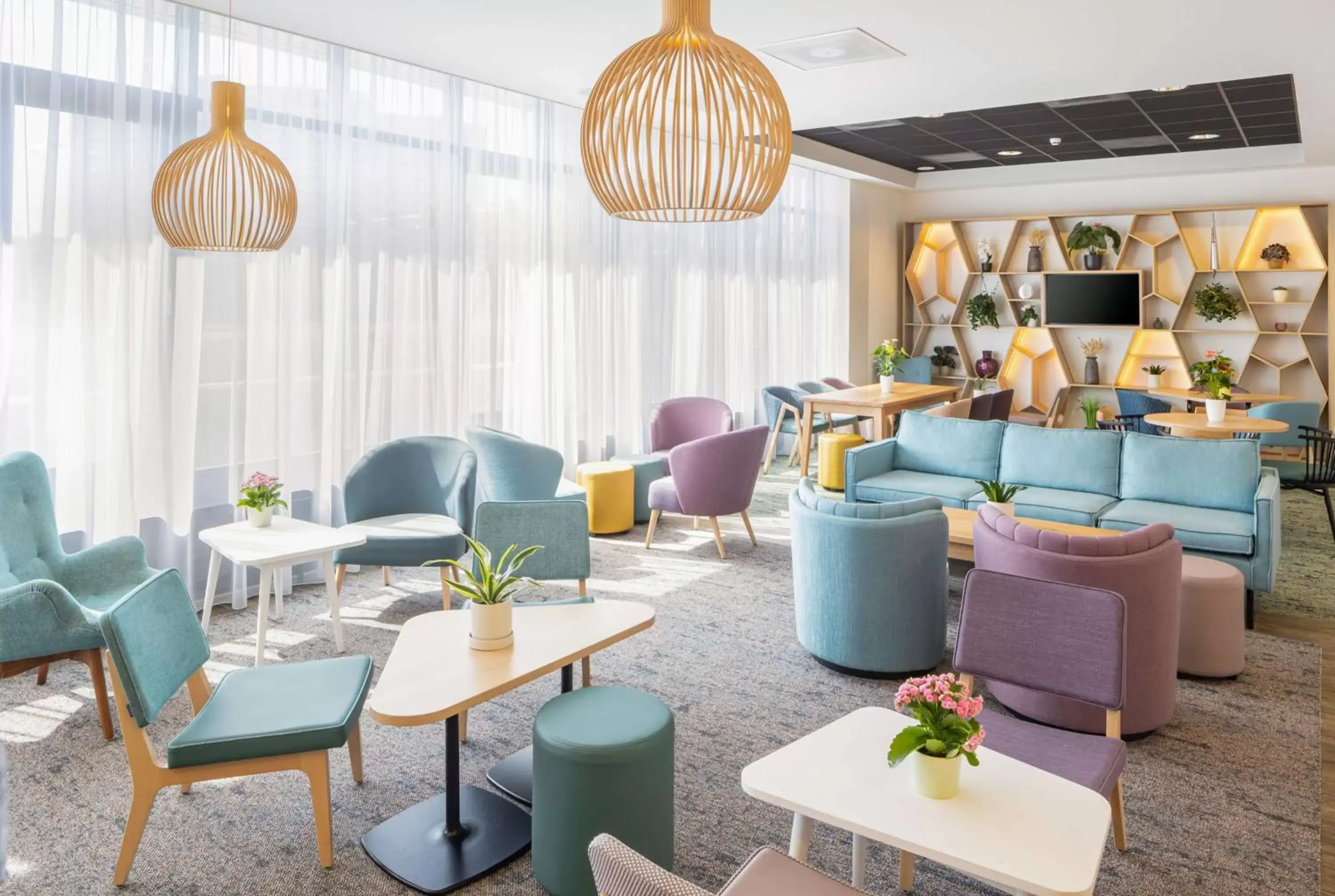 Lobby or reception, Lounge/Bar in Hampton by Hilton Amsterdam Airport Schiphol