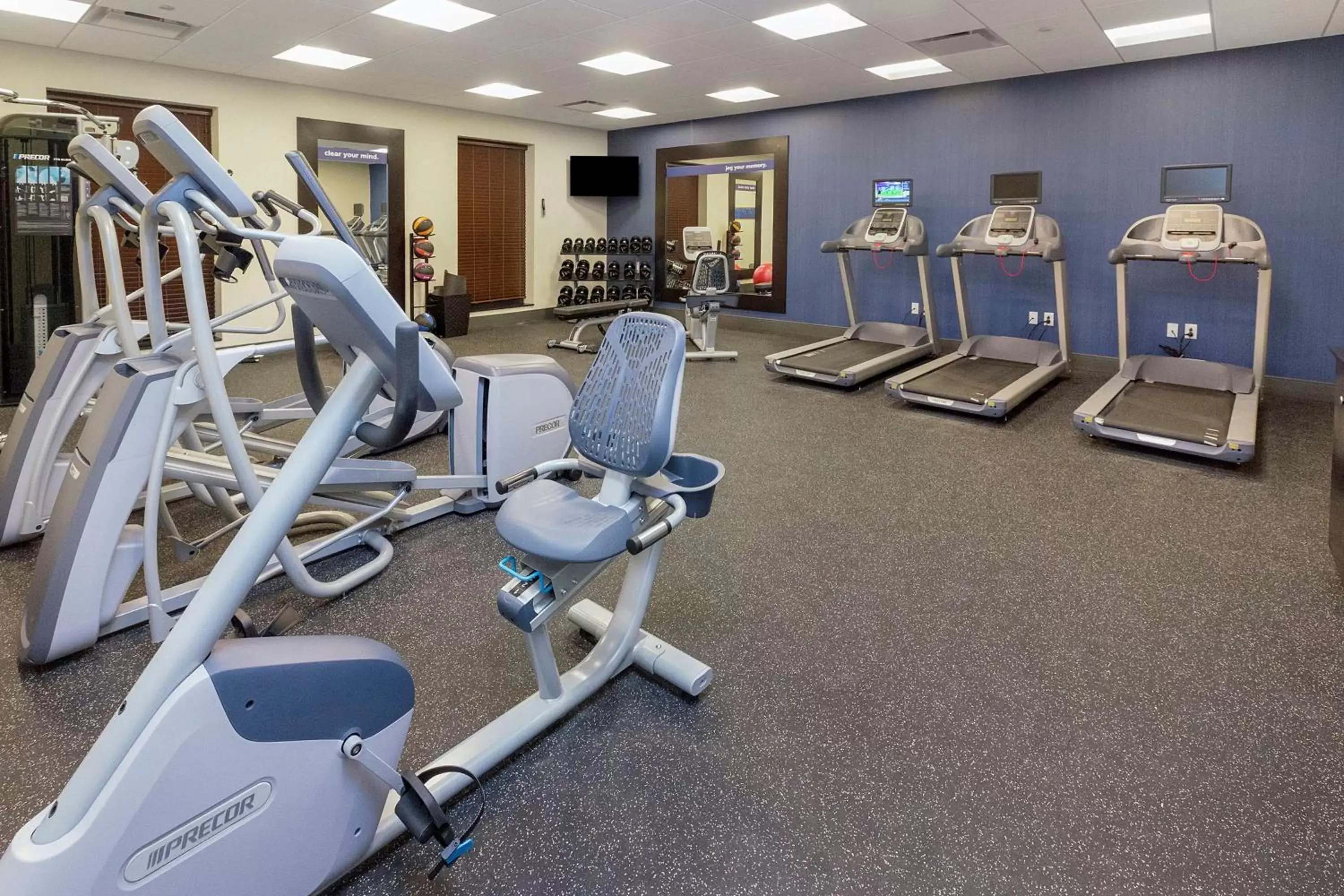 Fitness centre/facilities, Fitness Center/Facilities in Hampton Inn & Suites Morgantown / University Town Centre