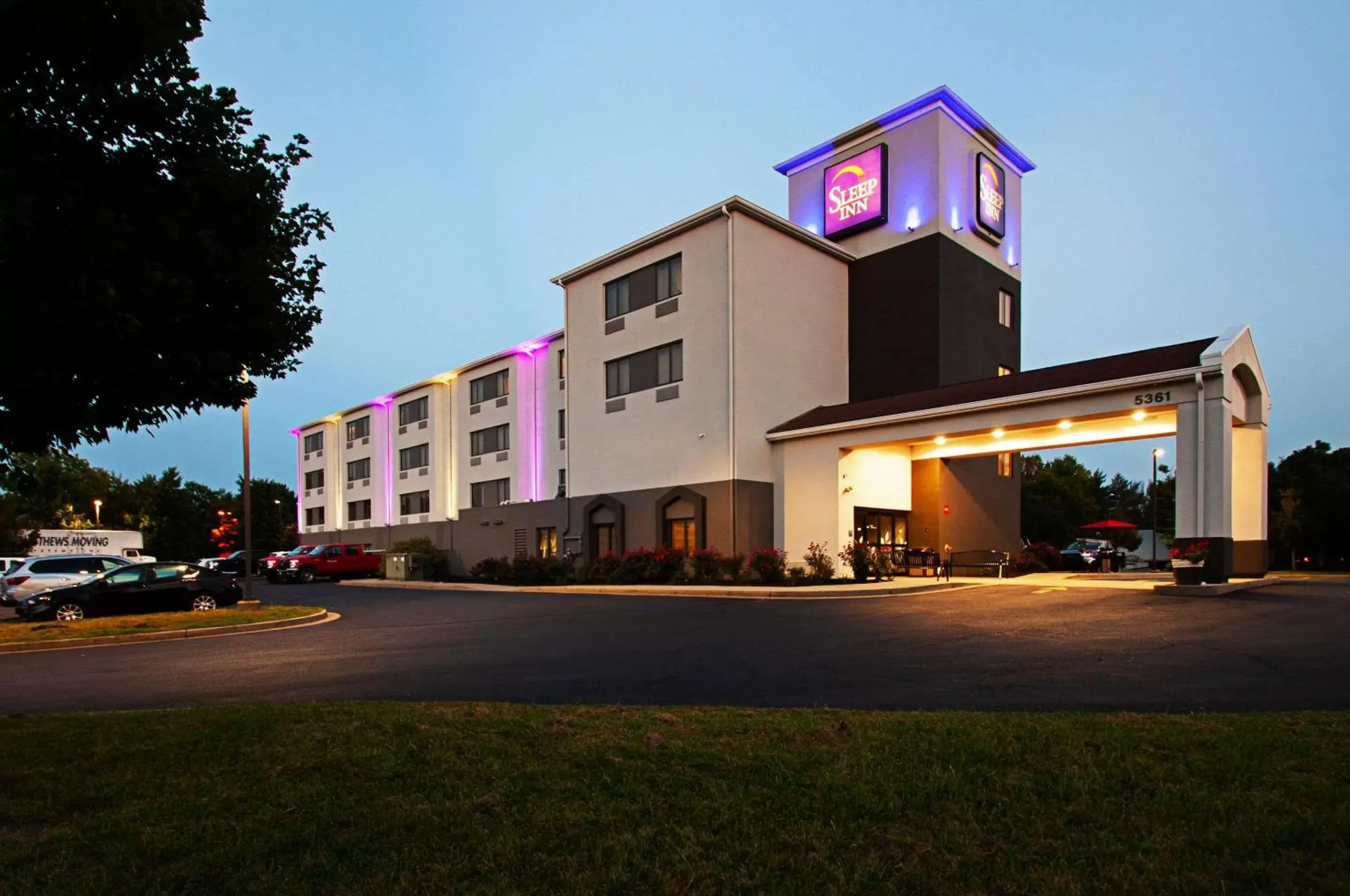 Property Building in Sleep Inn Frederick