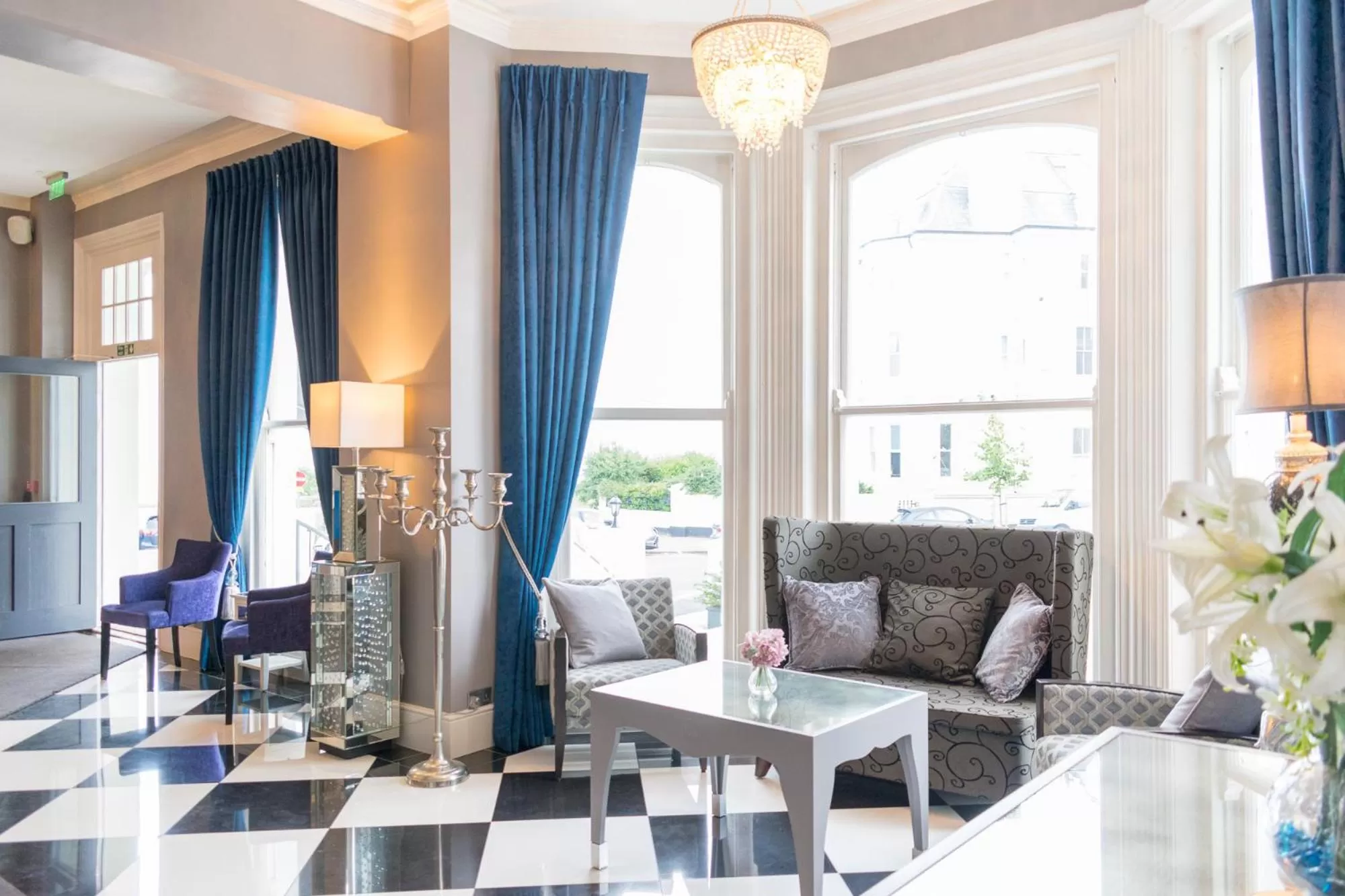 Lobby or reception in The View Hotel Folkestone, a member of Radisson Individuals