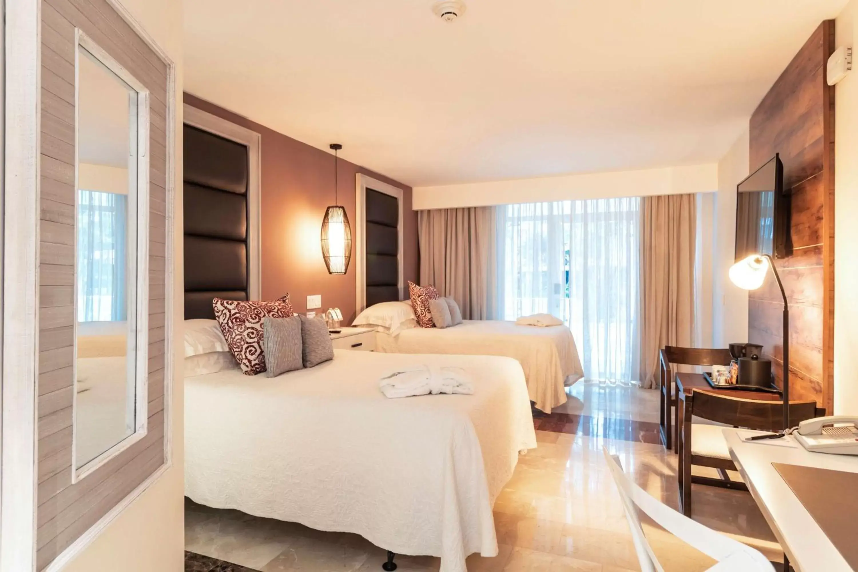 Bedroom in Hotel El Panama by Faranda Grand, a member of Radisson Individuals