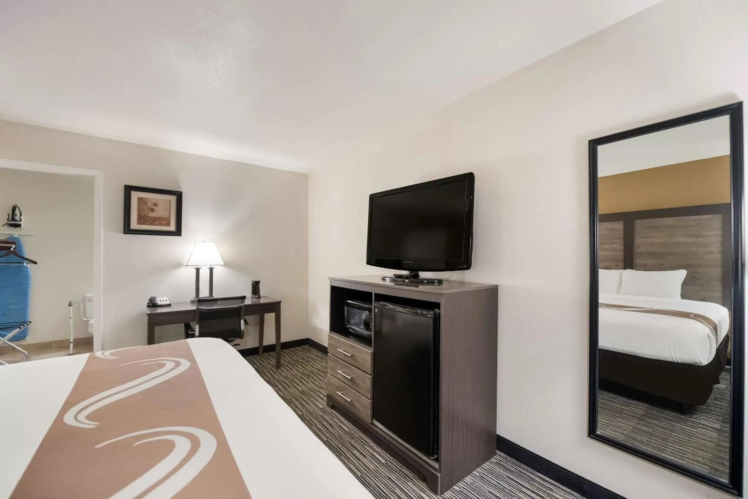 Bedroom, Bed in Quality Inn & Suites Lufkin Bedroom, Bed in Quality Inn & Suites Lufkin