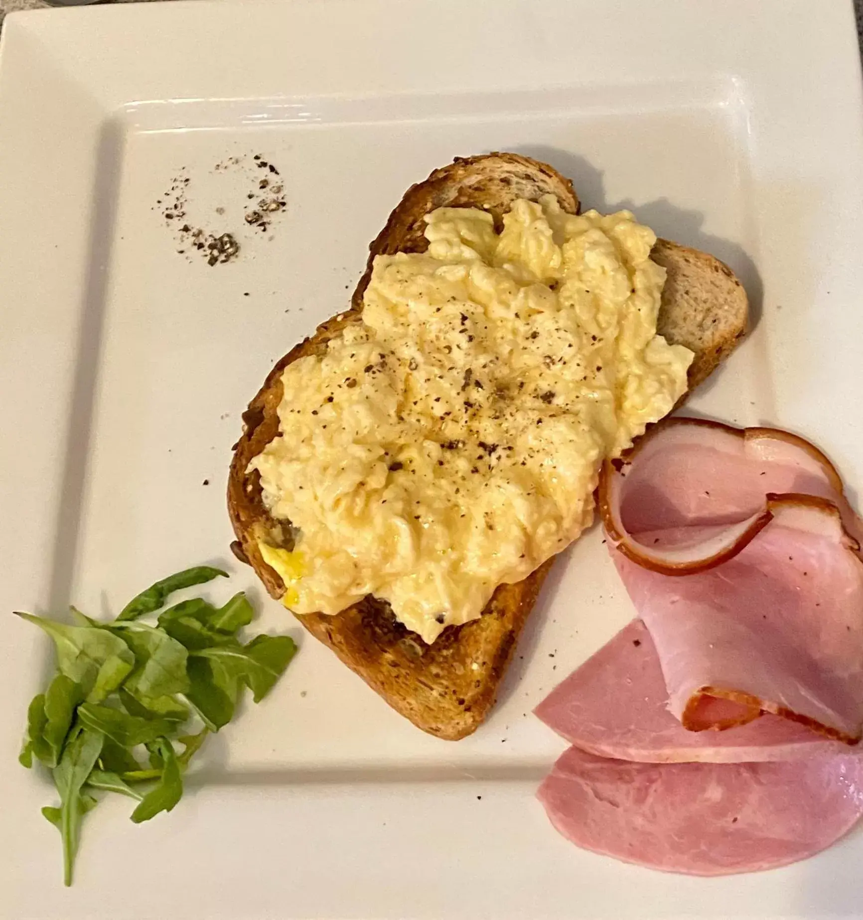 Continental breakfast, Food in The White House Hotel