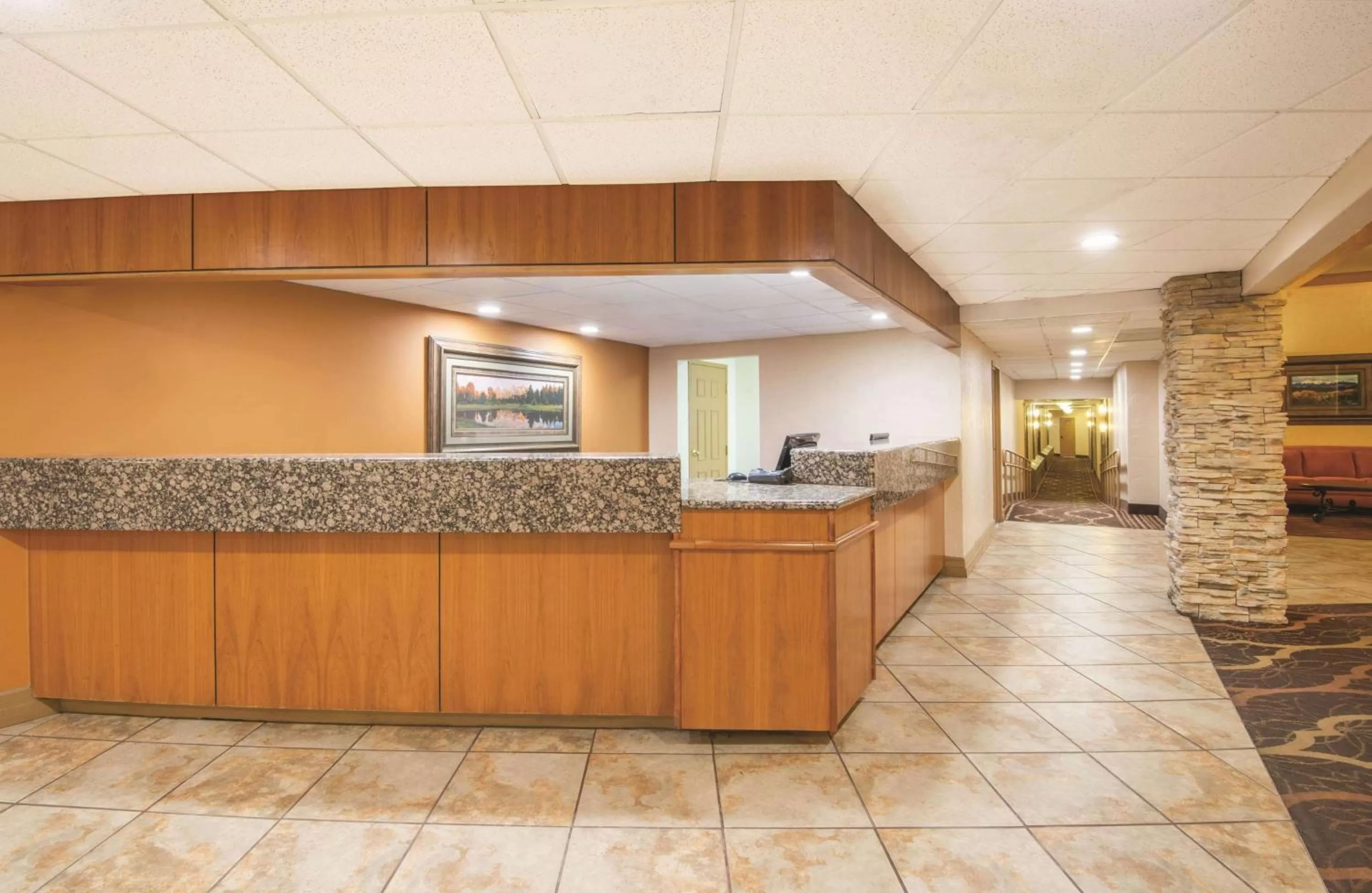 Mountain Valley Inn & Suites