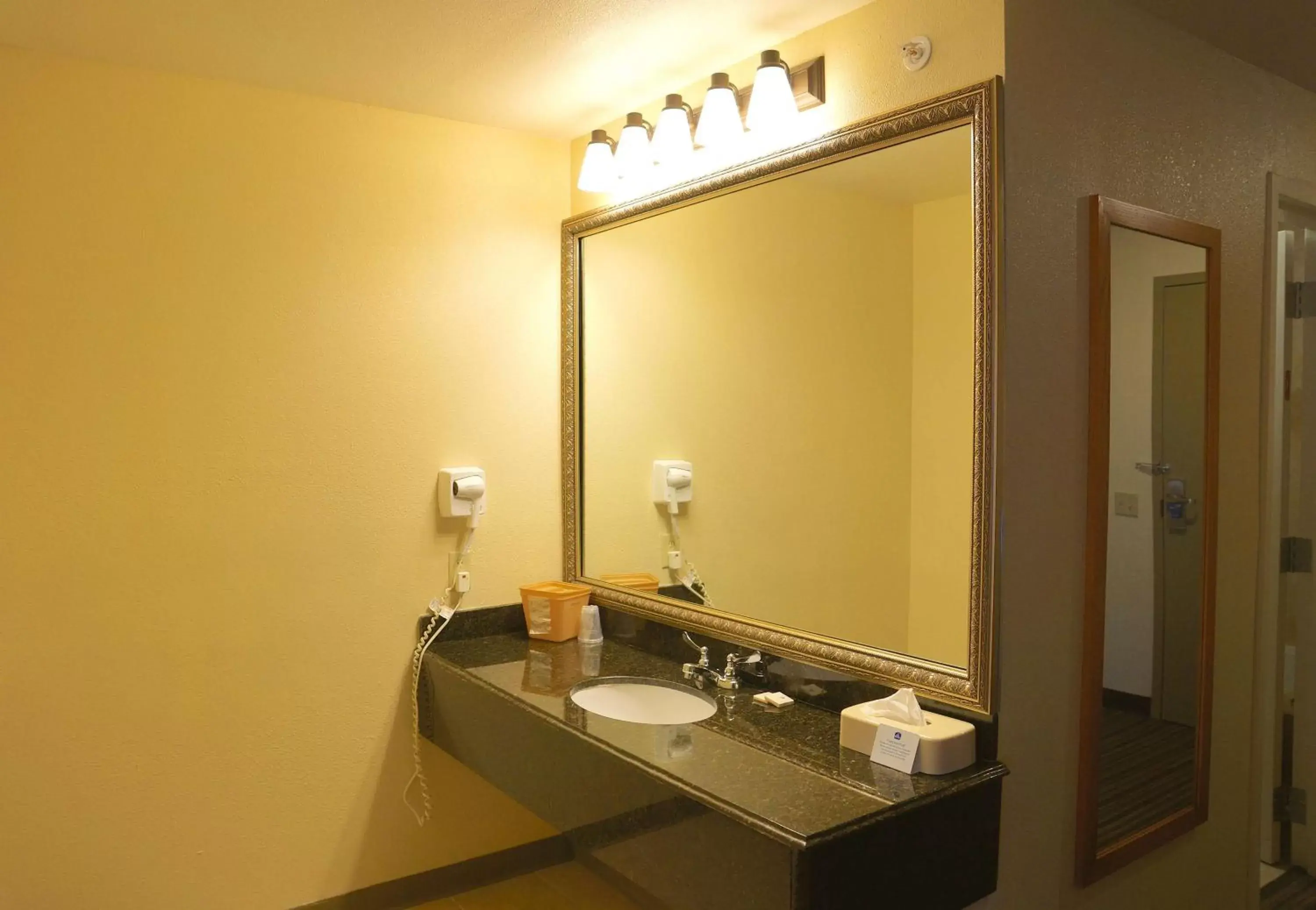 Photo of the whole room, Bathroom in Best Western East El Paso Inn