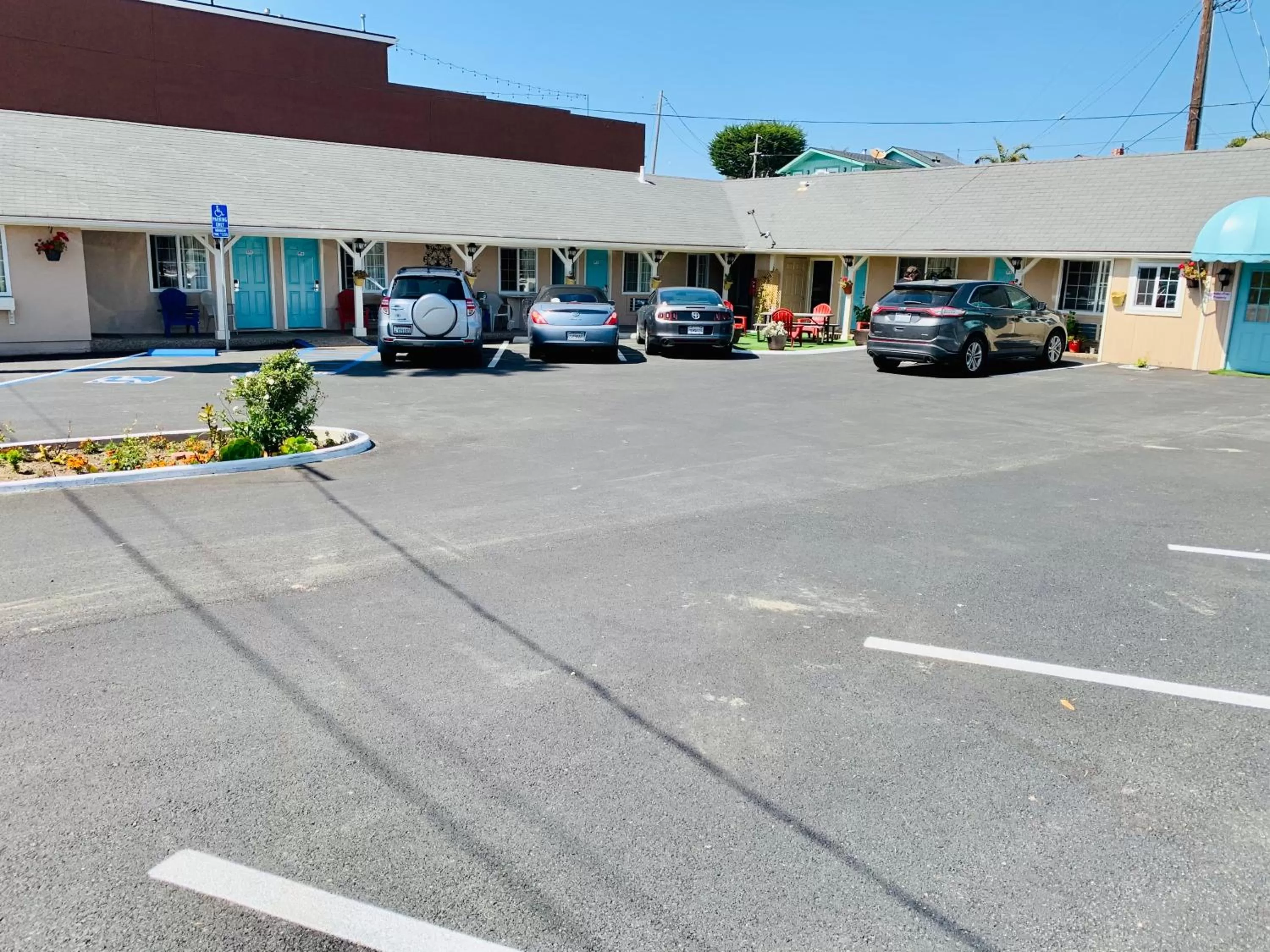 Property building in Central Coast Inn Cayucos