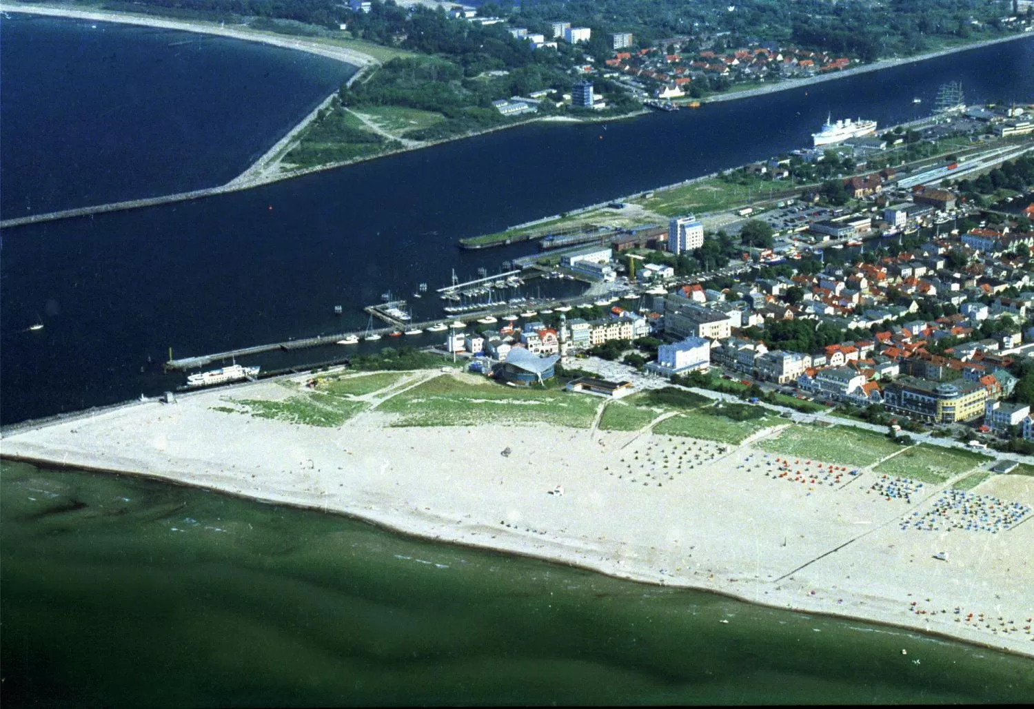 Beach in Hotel Bellevue Warnemünde