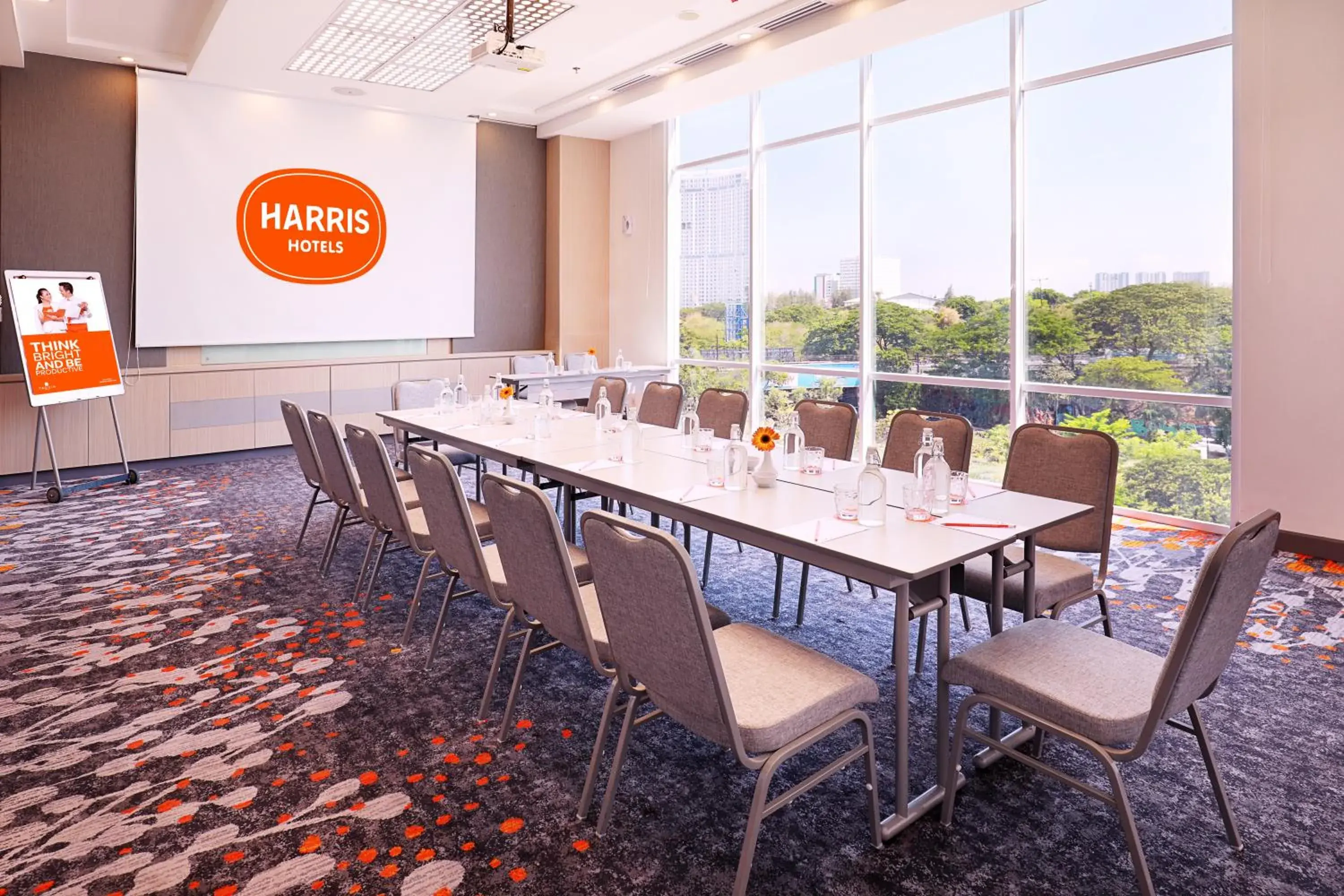 Meeting/conference room in HARRIS Hotel & Conventions Bundaran Satelit Surabaya