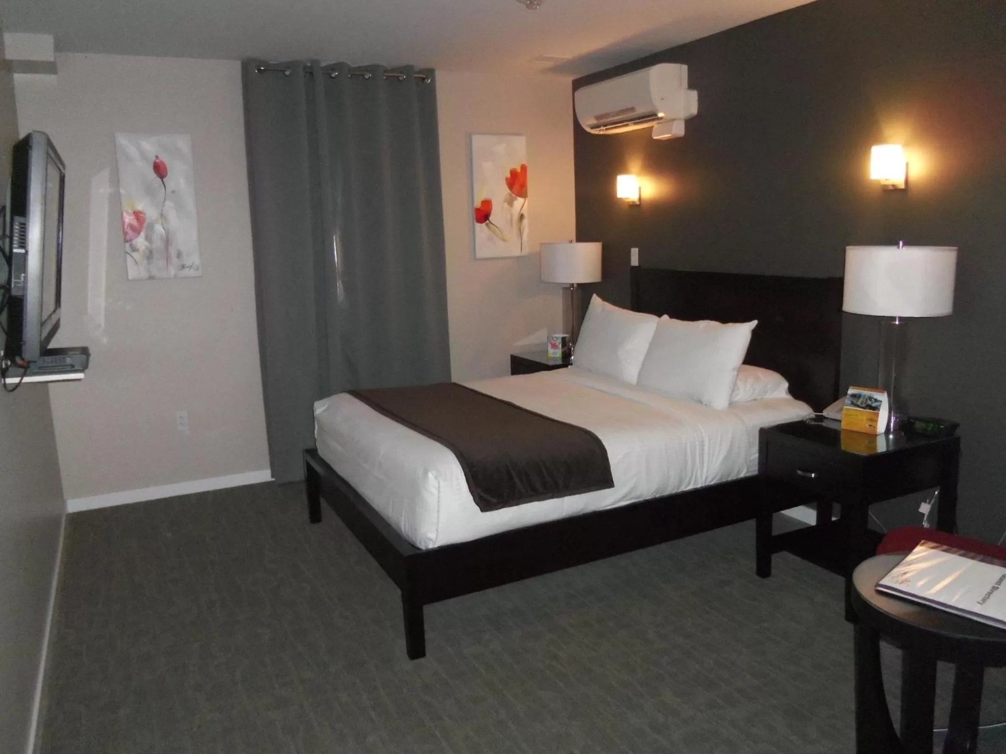 Bedroom, Bed in Century Casino & Hotel Cripple Creek