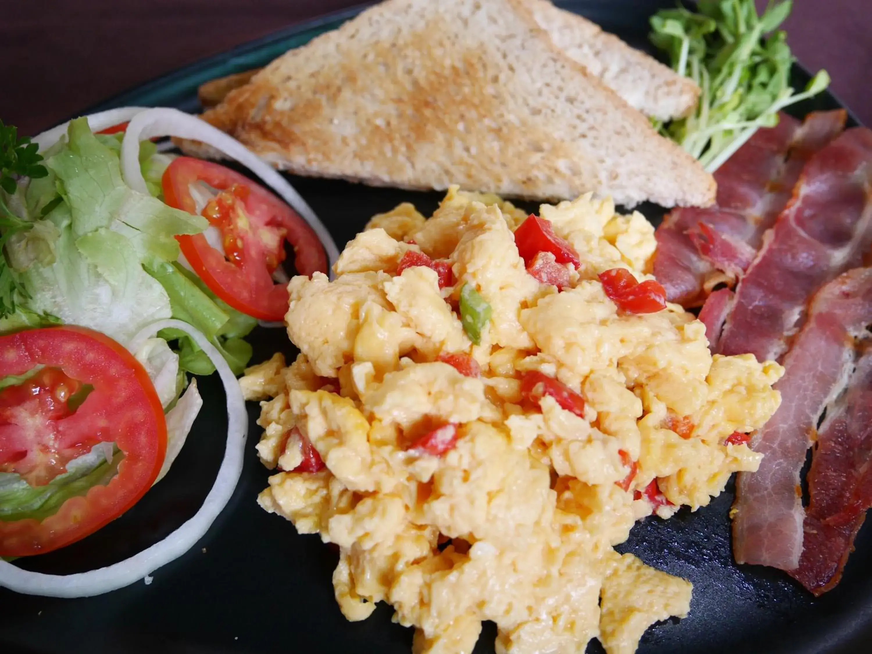 Food in Forest Bungalows & Mama's Restaurant Food in Forest Bungalows & Mama's Restaurant