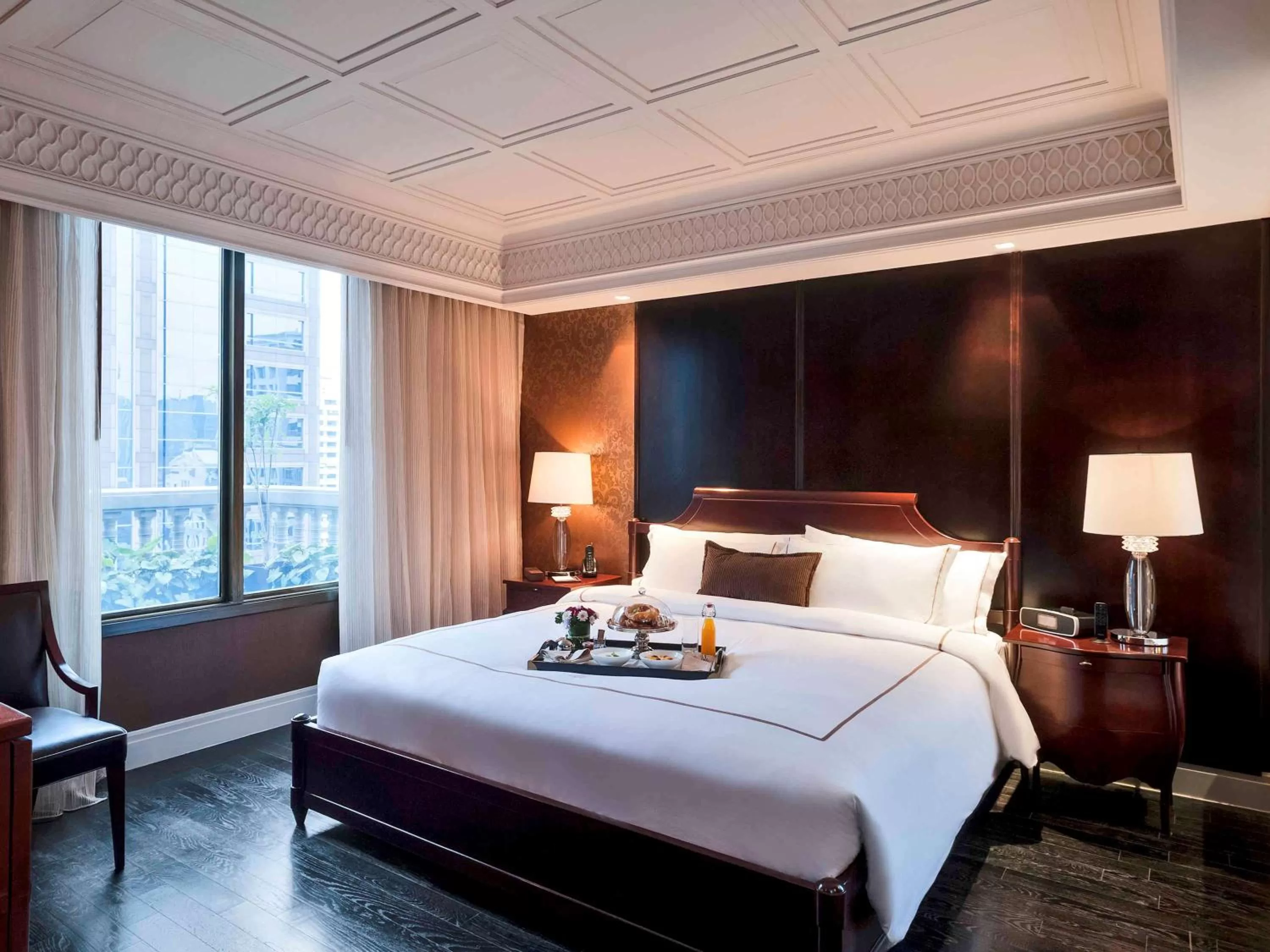 Photo of the whole room in Hotel Muse Bangkok Langsuan - MGallery