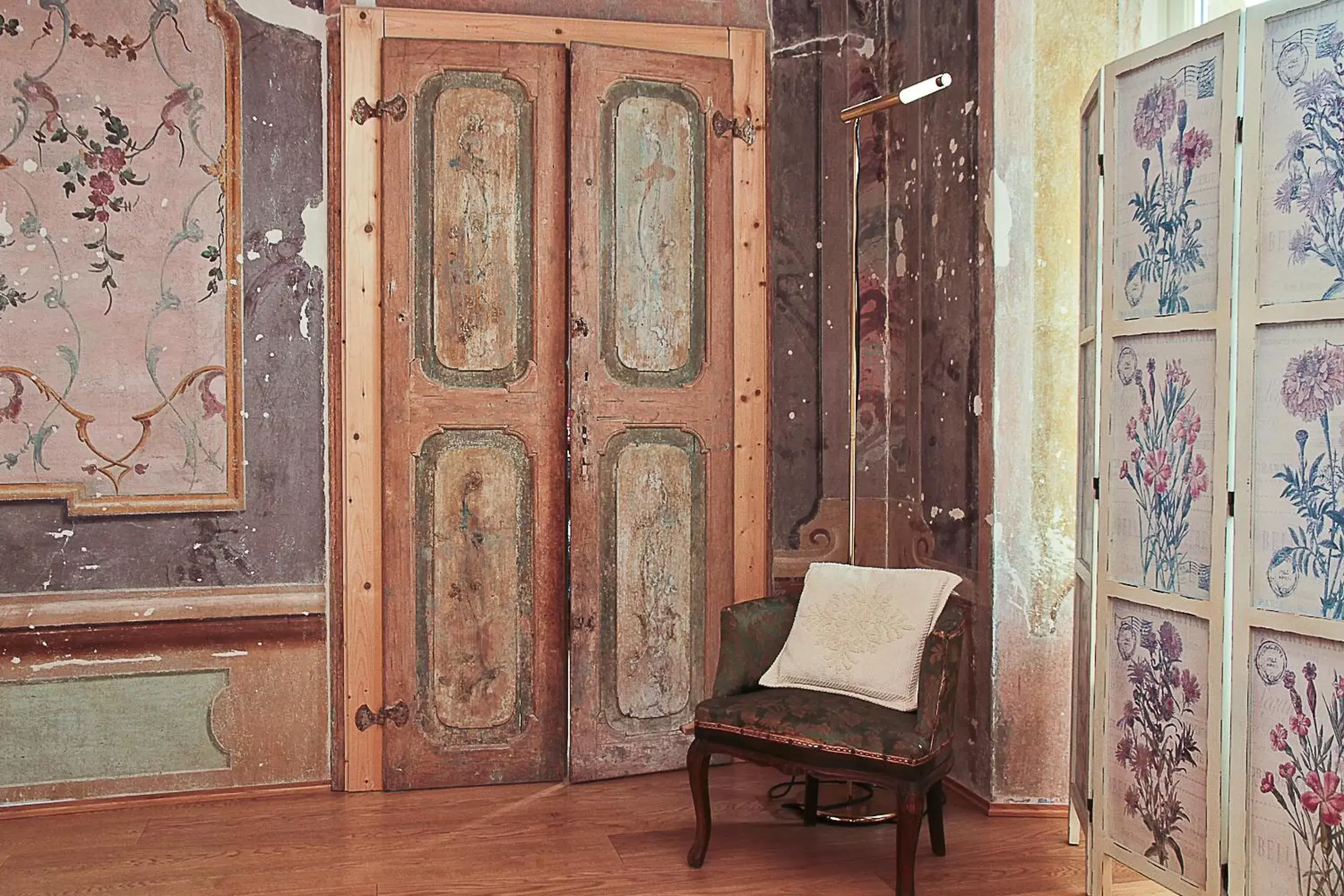 Decorative detail, Seating Area in Stile Libero