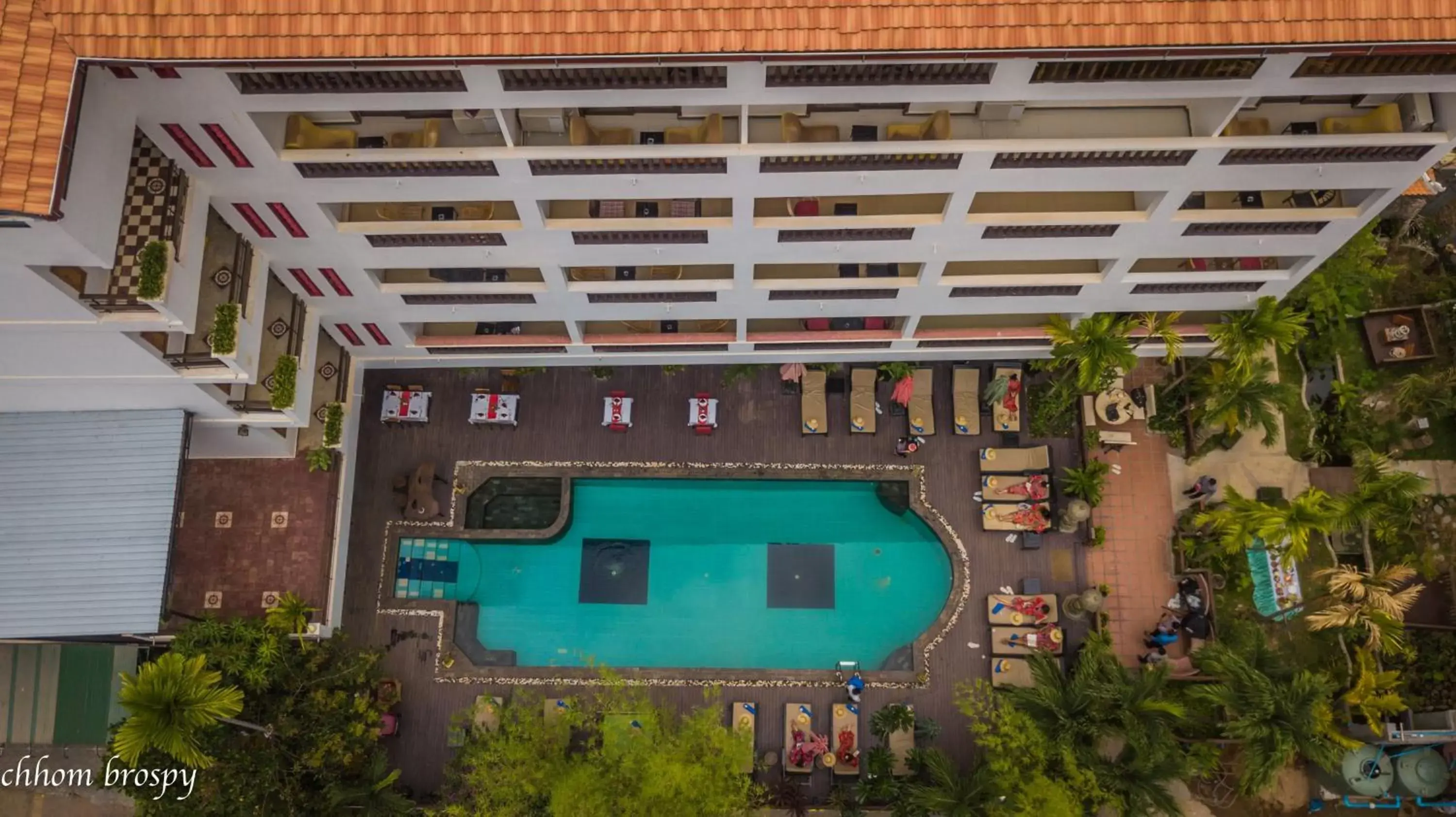 Swimming pool in Mekong Angkor Palace Hotel