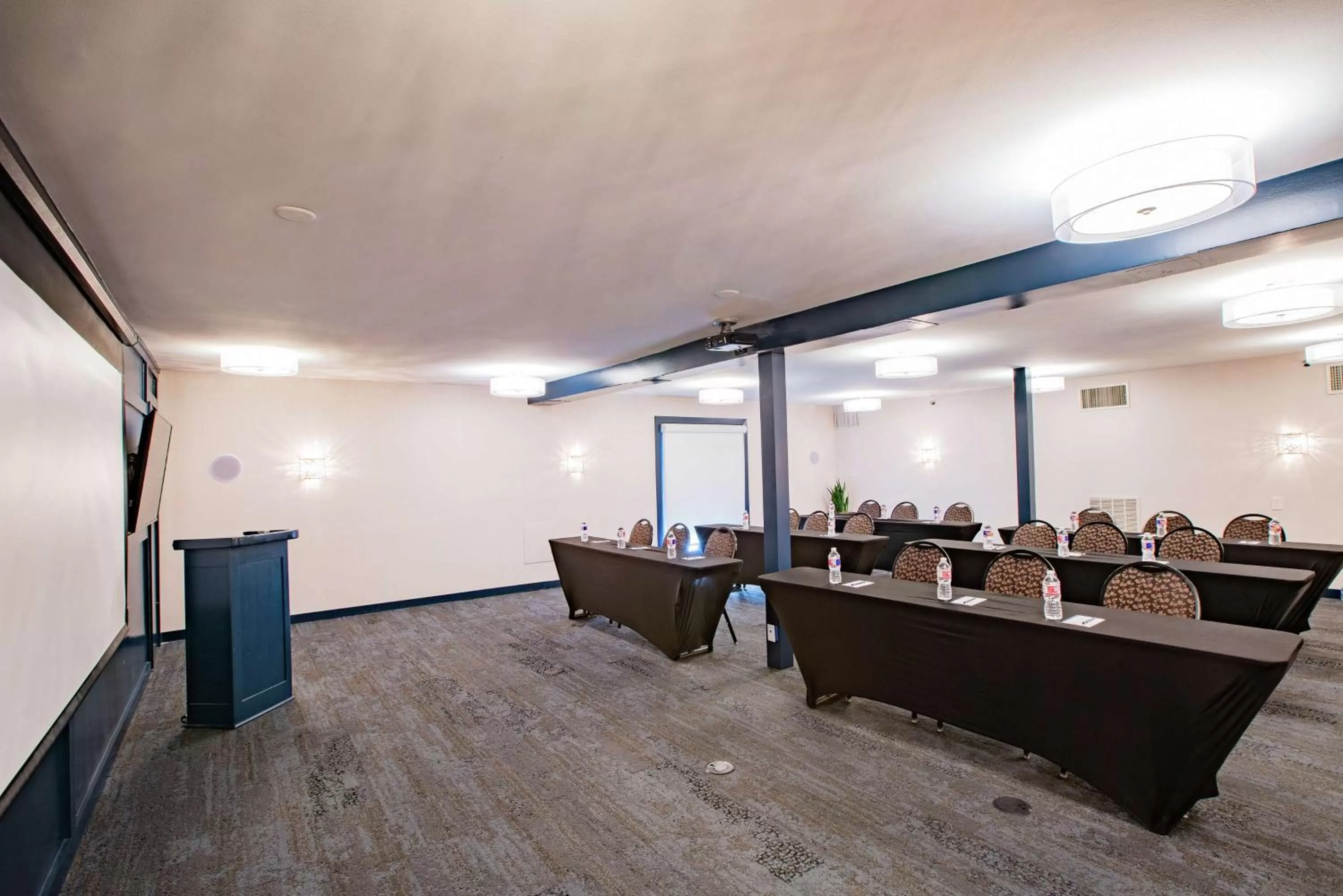 Meeting/conference room in The Burgundy Hotel, Tapestry Collection by Hilton