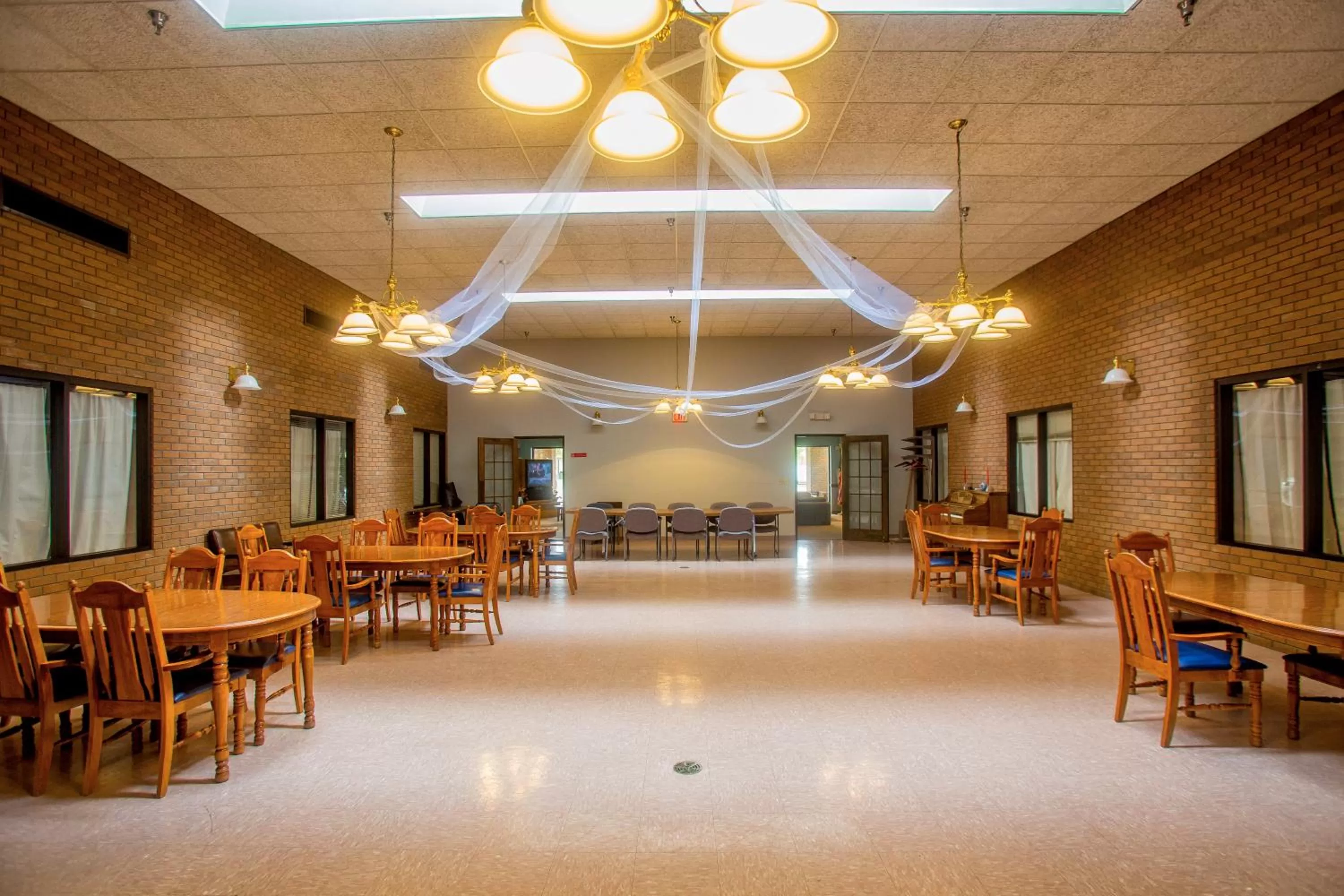 Business facilities in Lafayette Inn