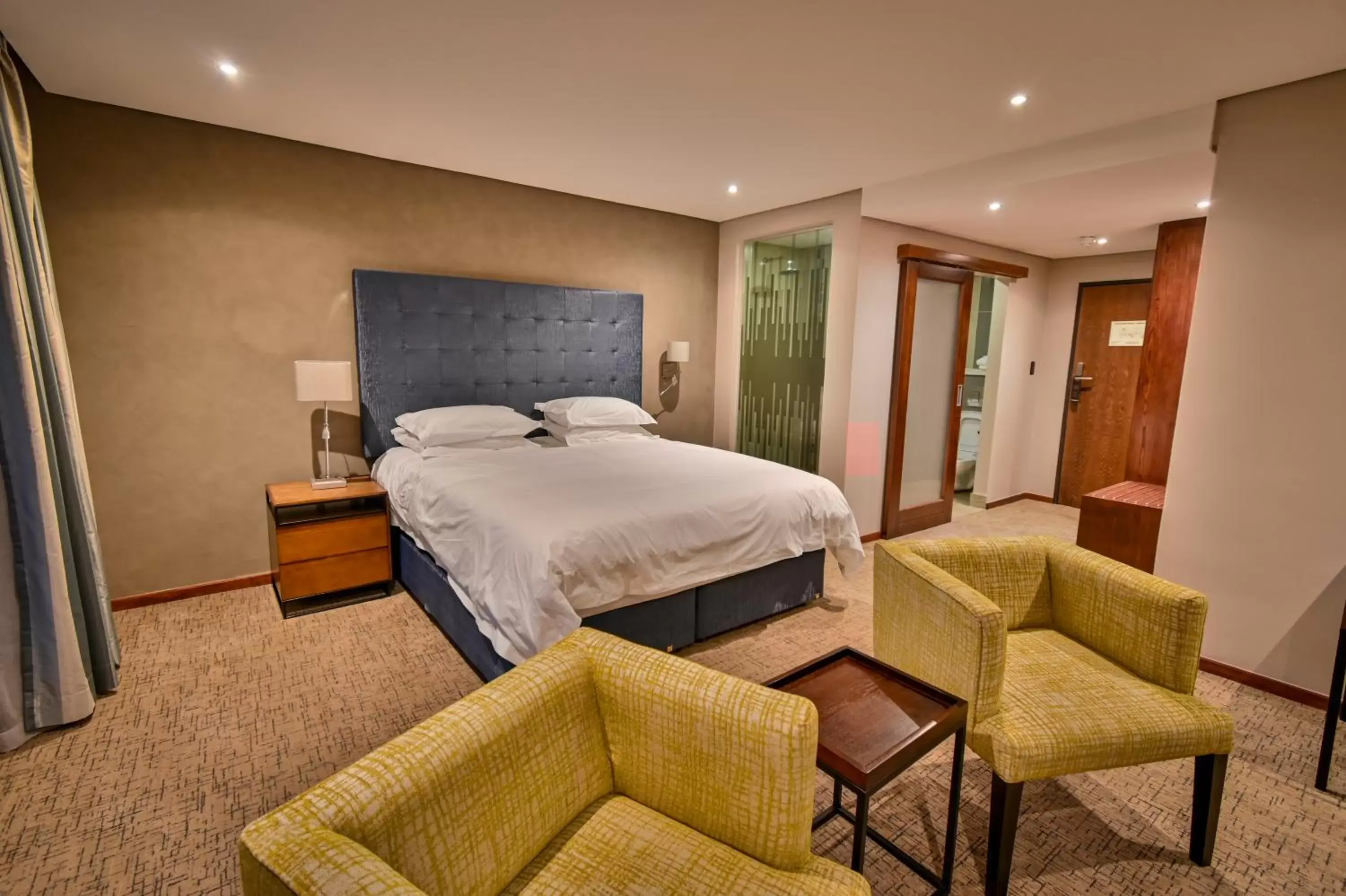 Bed in Premier Splendid Inn Bloemfontein