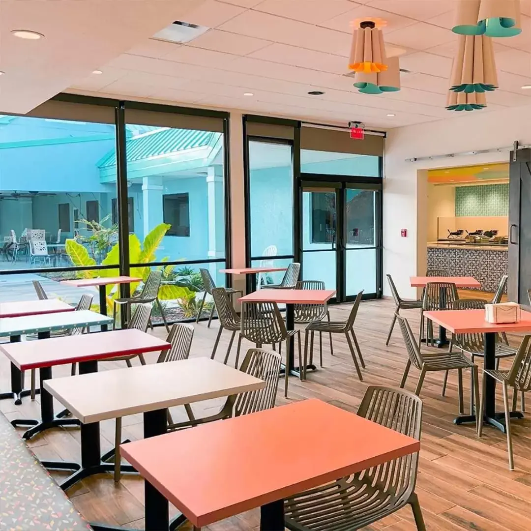Restaurant/Places to Eat in Beachside Hotel and Suites