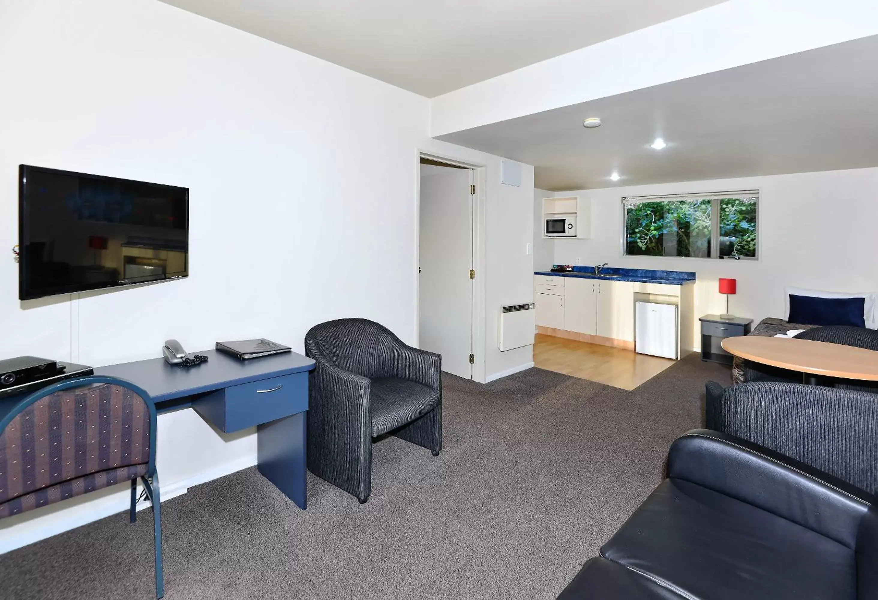 TV and multimedia, Seating Area in Arena Motel